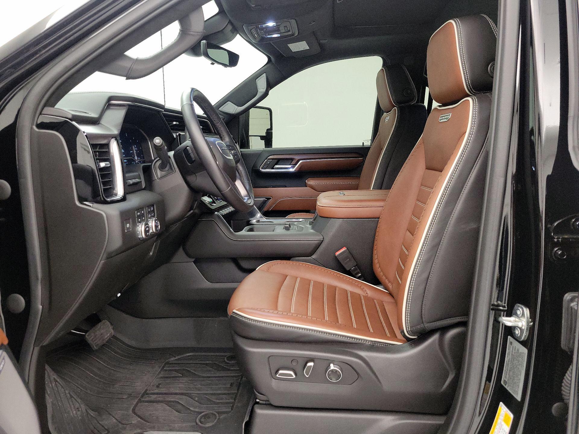 Thumbnail: 2024 GMC Sierra 3500 - 11