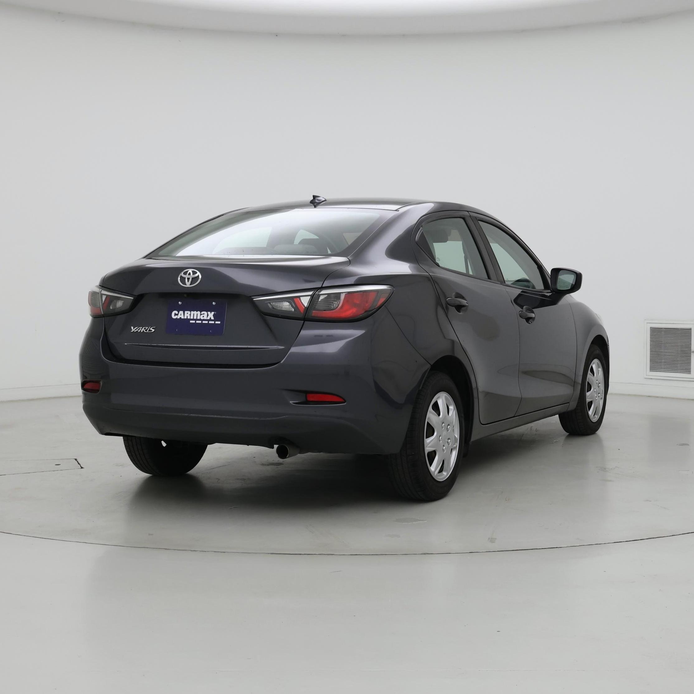 Thumbnail: 2019 Toyota Yaris - 8
