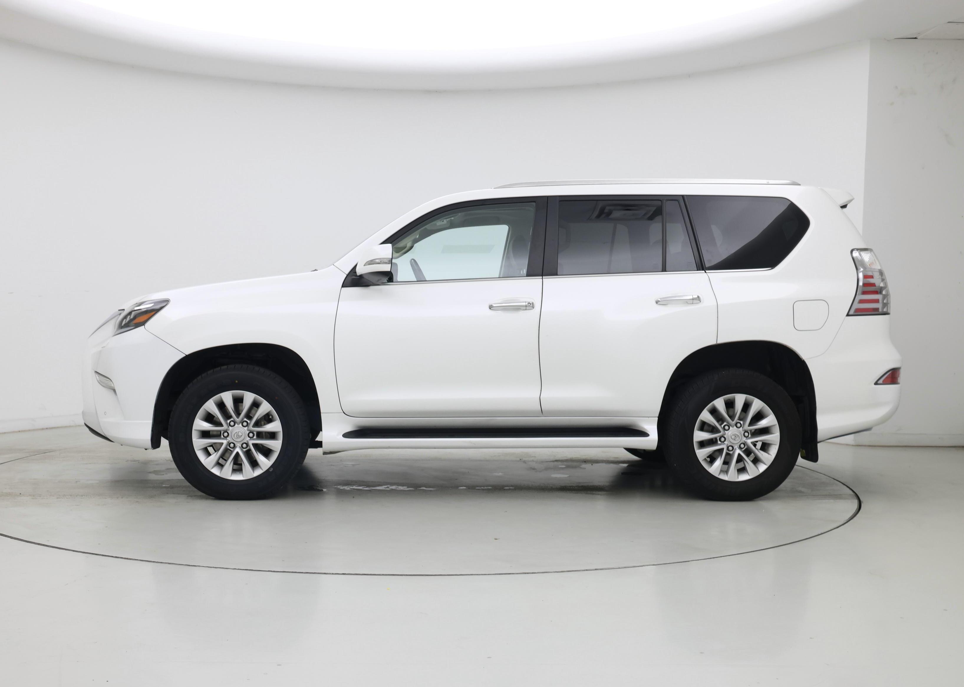 Thumbnail: 2022 Lexus GX - 3