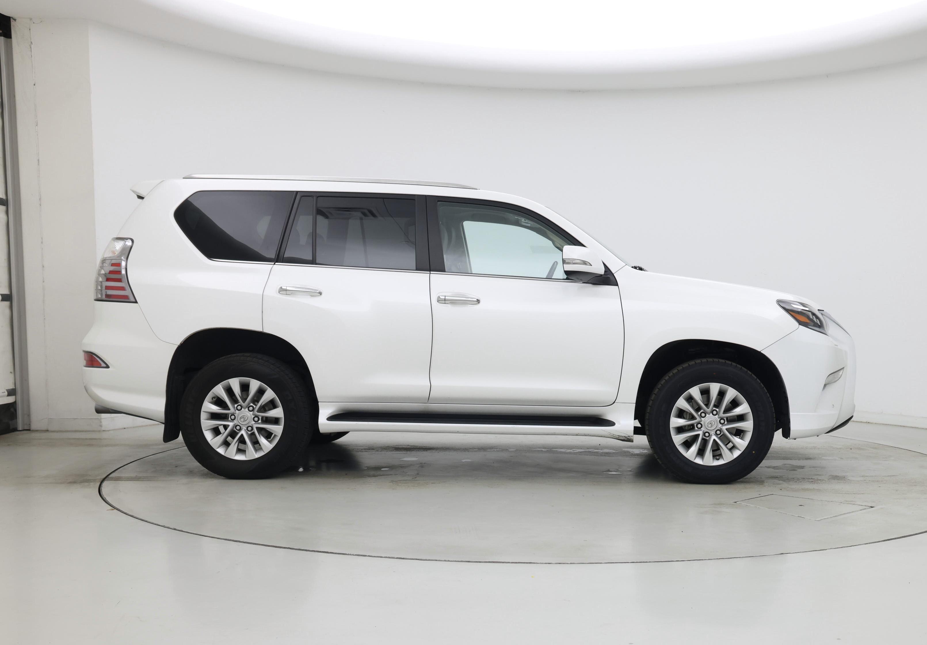 Thumbnail: 2022 Lexus GX - 7