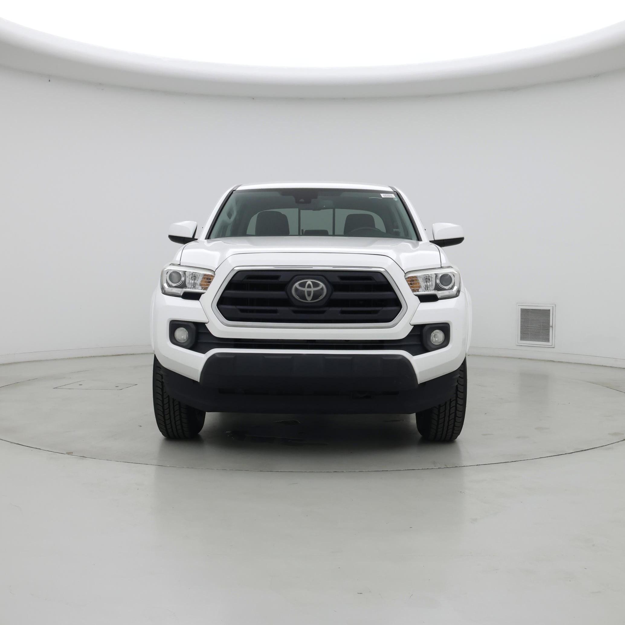 Thumbnail: 2018 Toyota Tacoma - 5