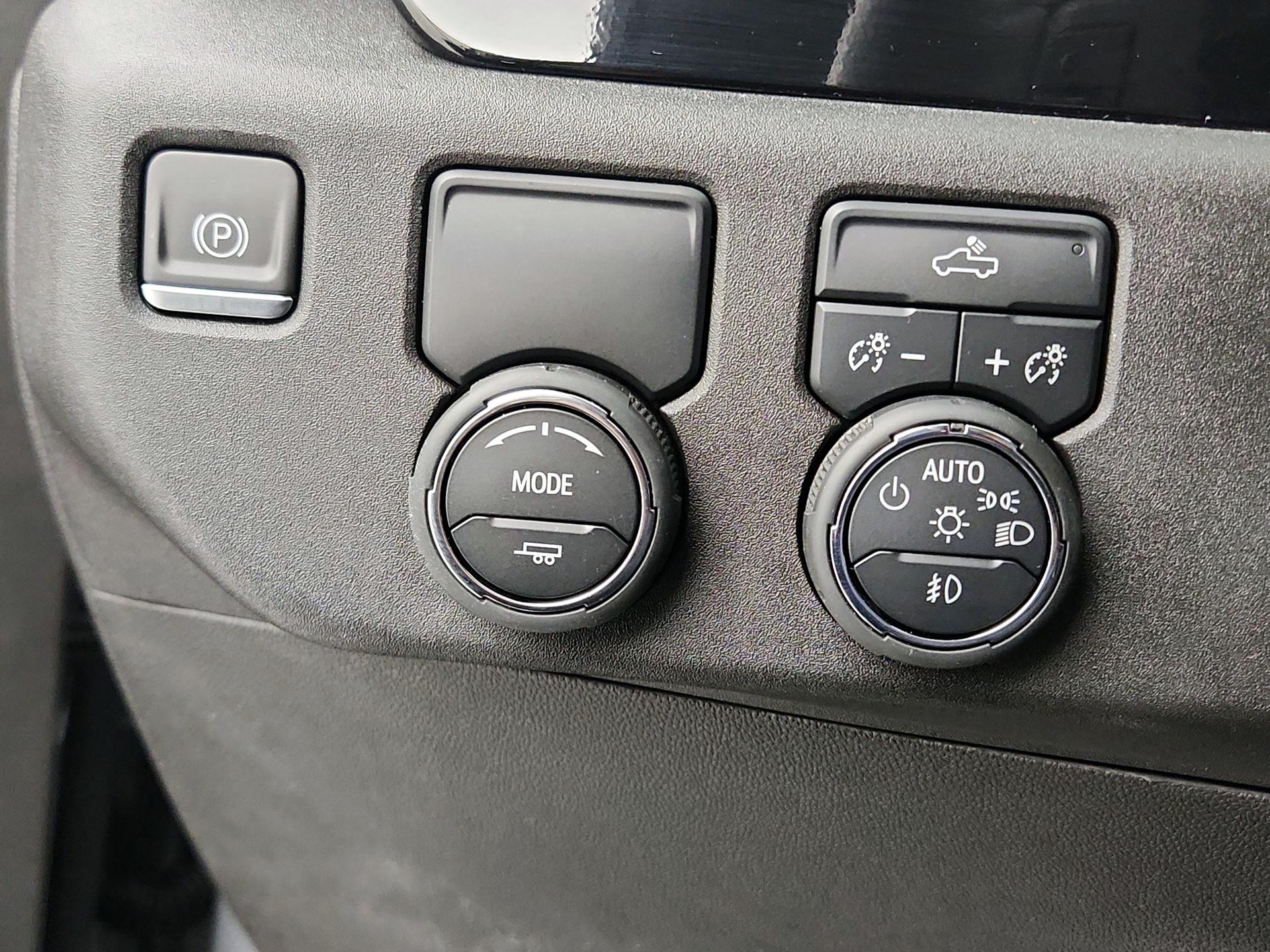 Thumbnail: 2023 Chevrolet Silverado 1500 - 13