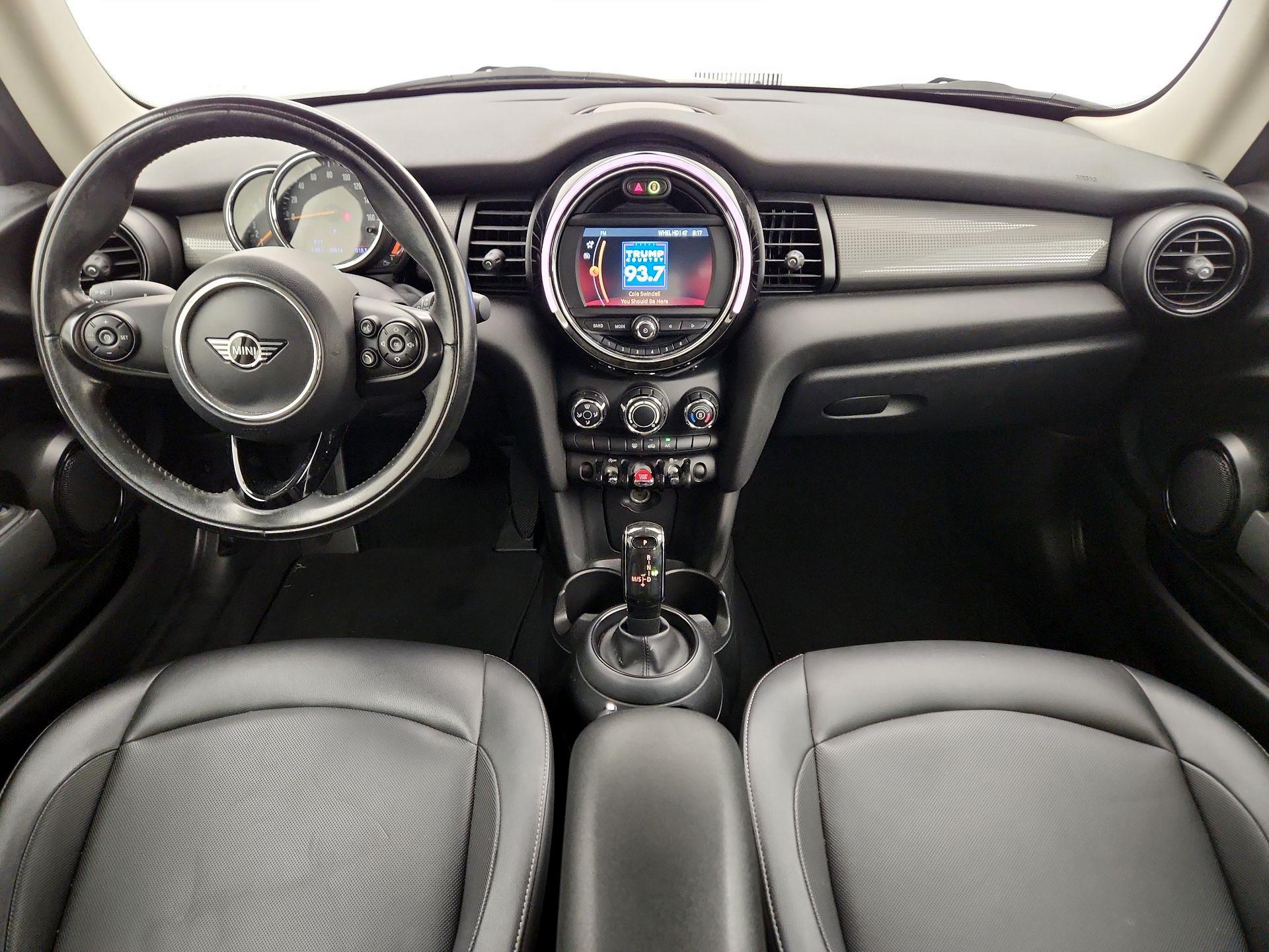 Thumbnail: 2021 MINI Cooper Hardtop - 9