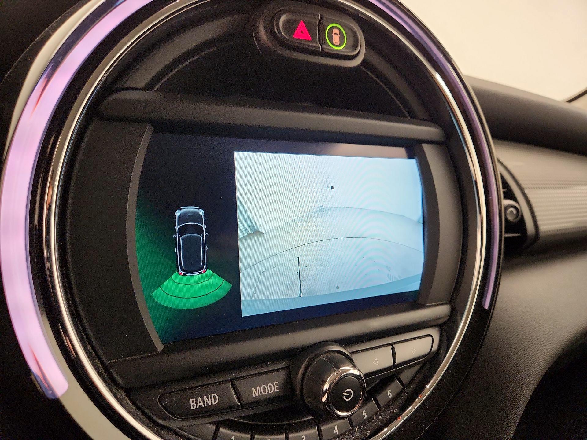 Thumbnail: 2021 MINI Cooper Hardtop - 14