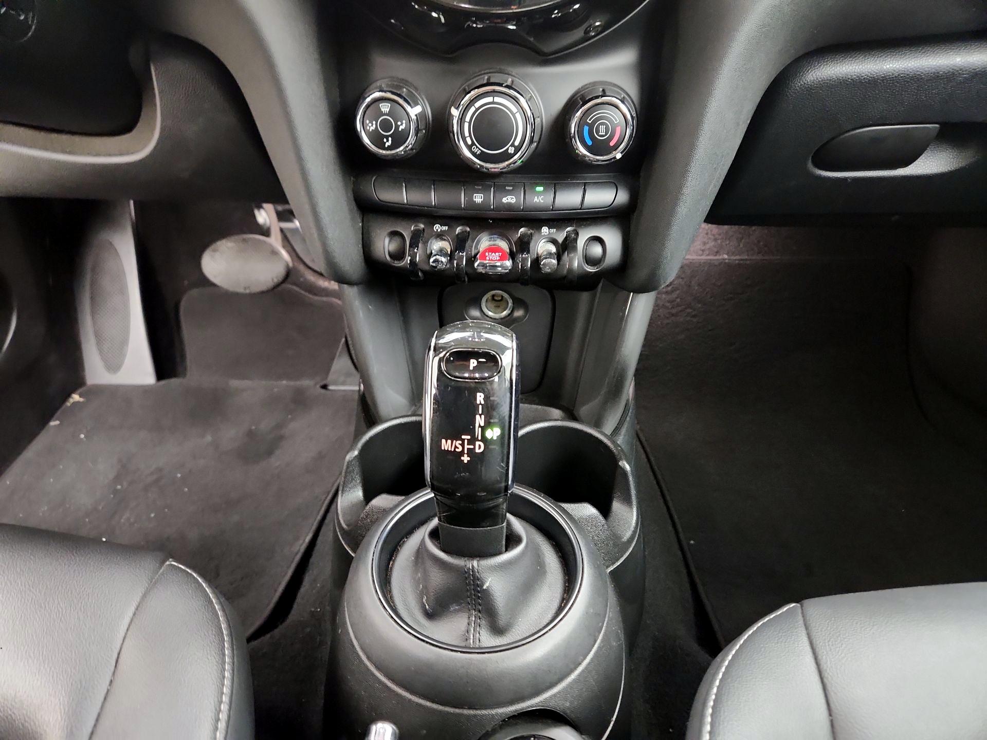 Thumbnail: 2021 MINI Cooper Hardtop - 17