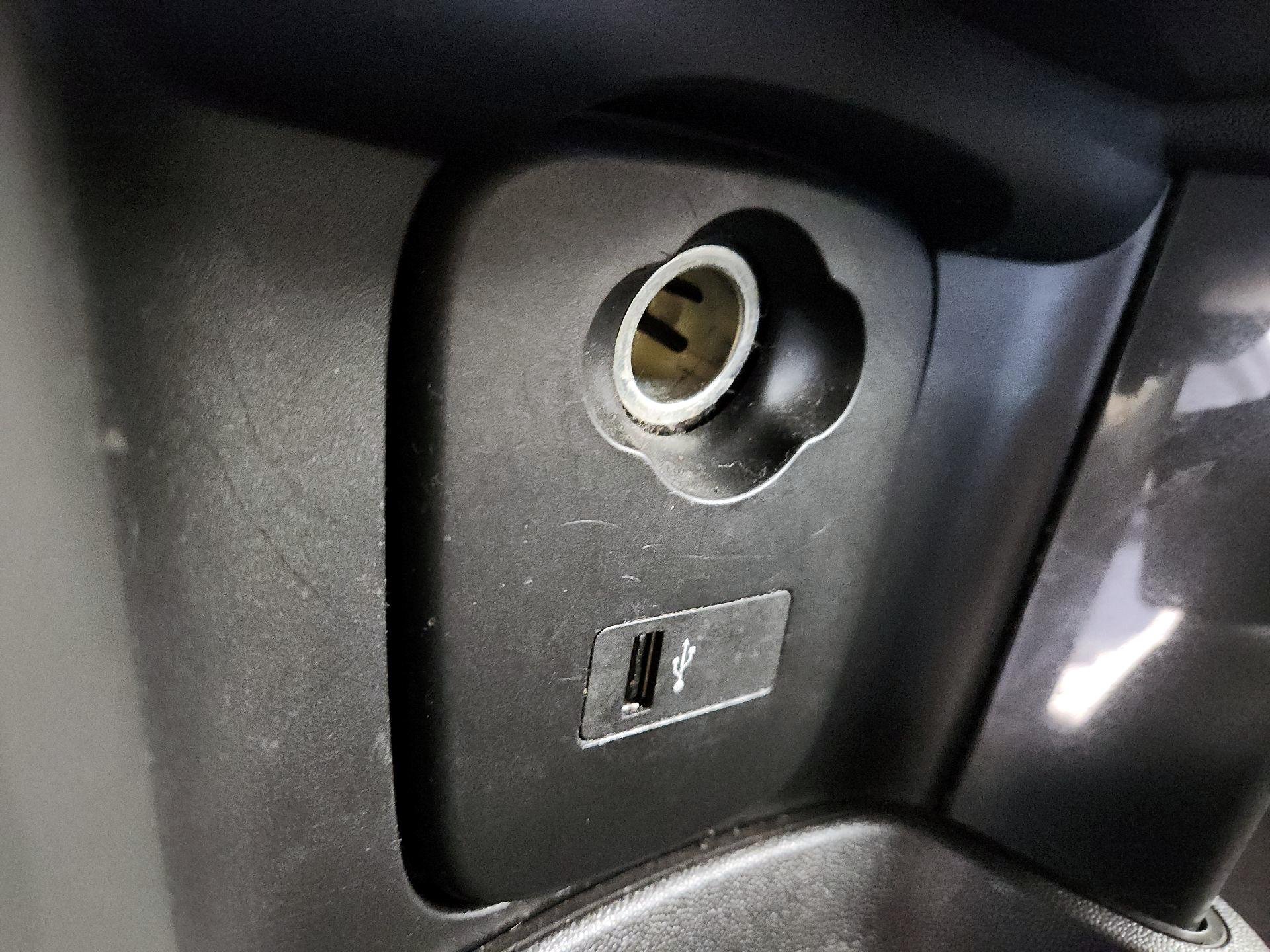 Thumbnail: 2021 MINI Cooper Hardtop - 18