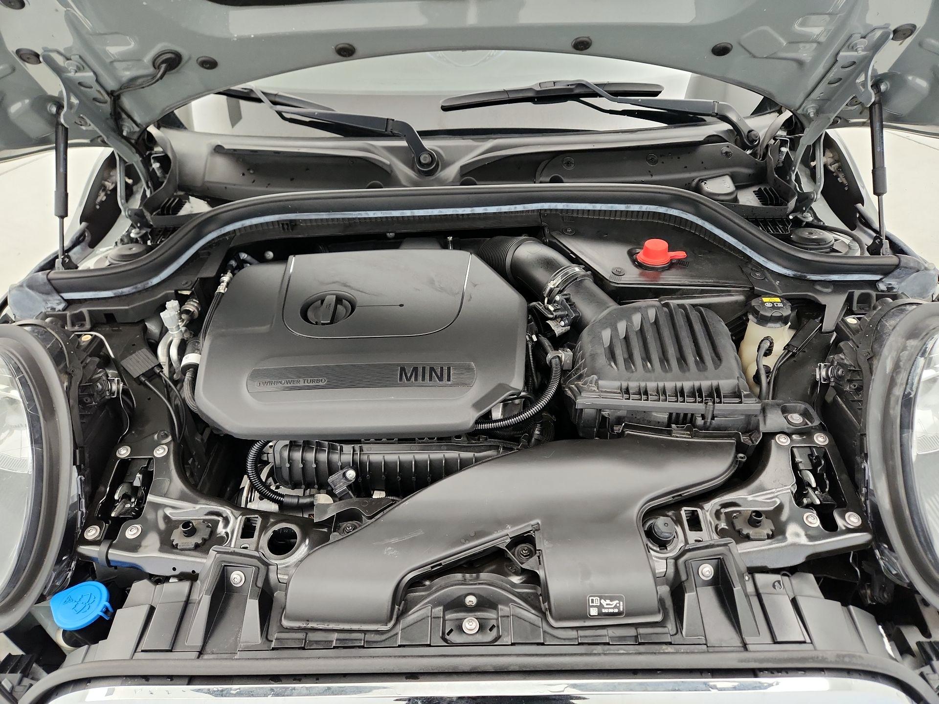 Thumbnail: 2021 MINI Cooper Hardtop - 20