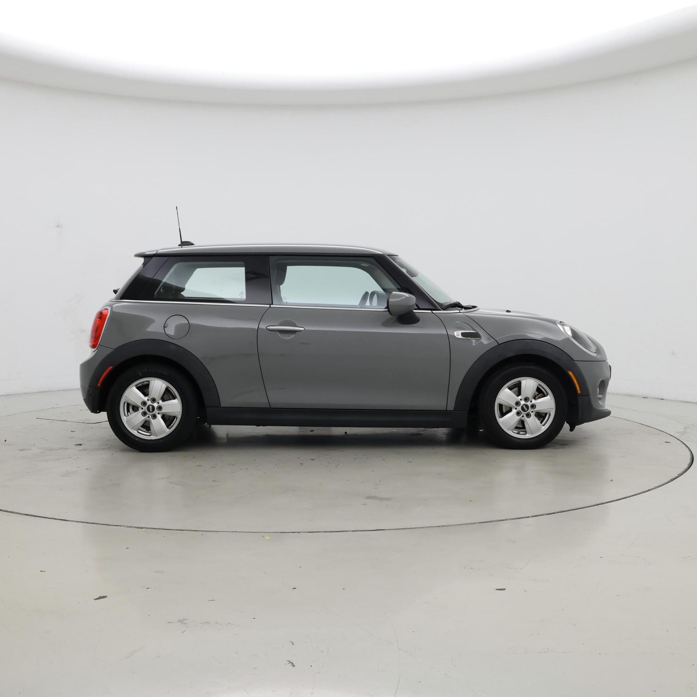 Thumbnail: 2021 MINI Cooper Hardtop - 7