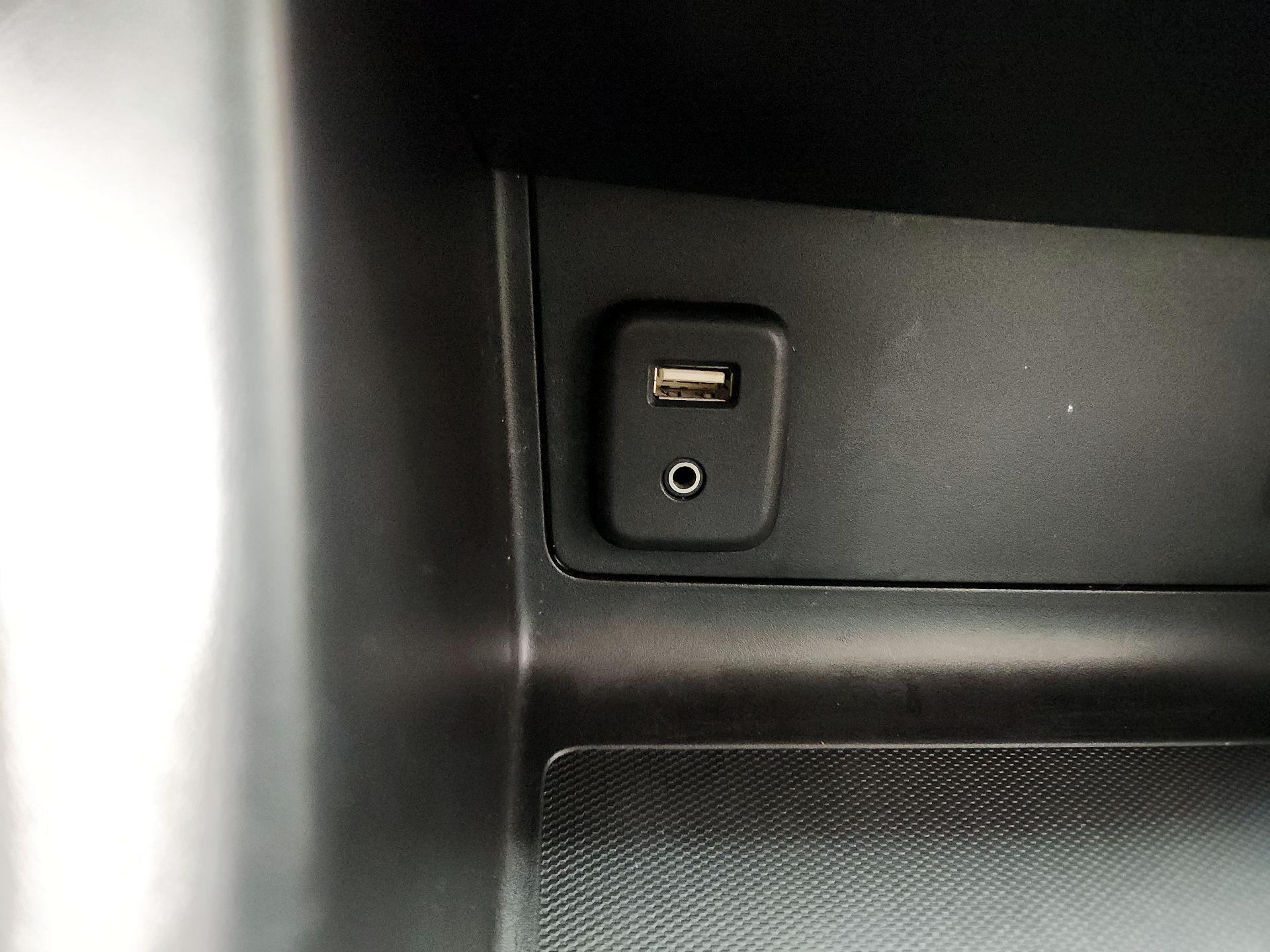 Thumbnail: 2018 GMC Canyon - 18