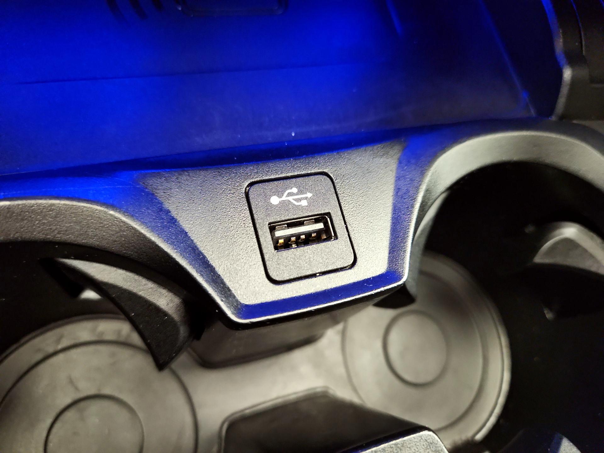 Thumbnail: 2022 BMW M3 - 19