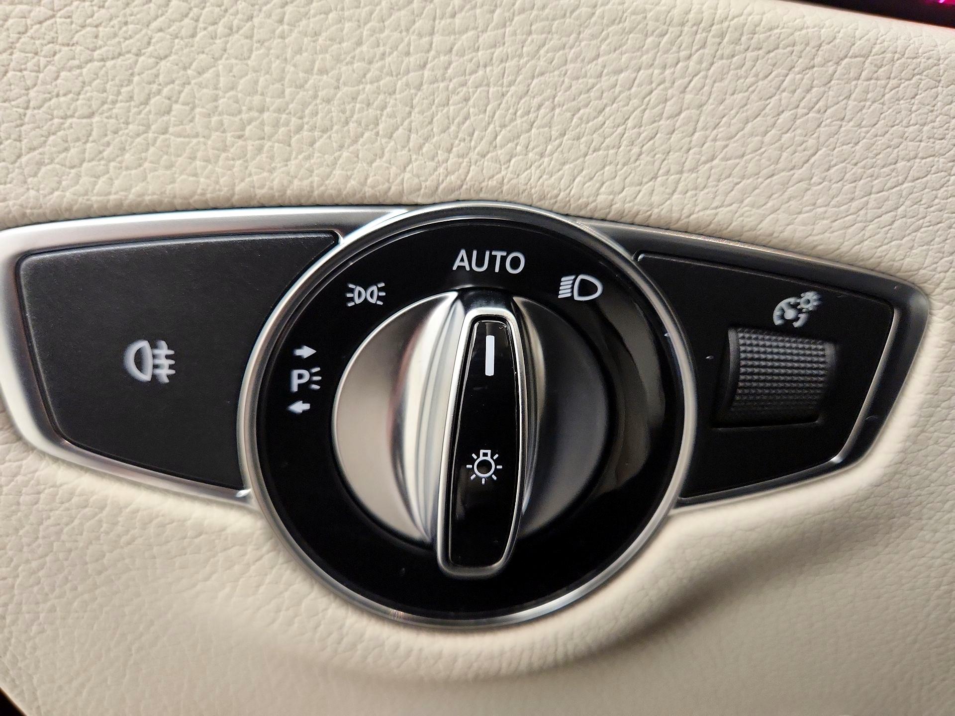 Thumbnail: 2023 Mercedes-Benz E-Class - 13