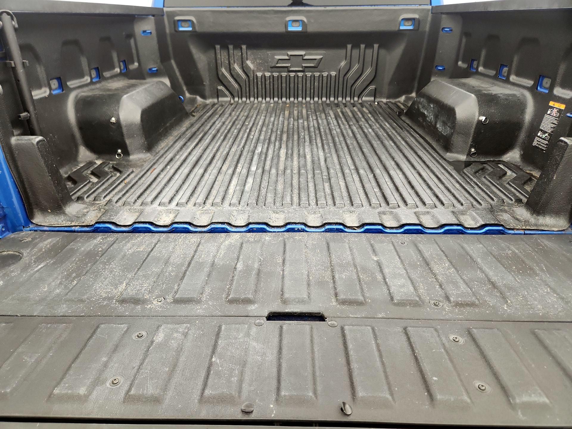 Thumbnail: 2023 Chevrolet Silverado 1500 - 20