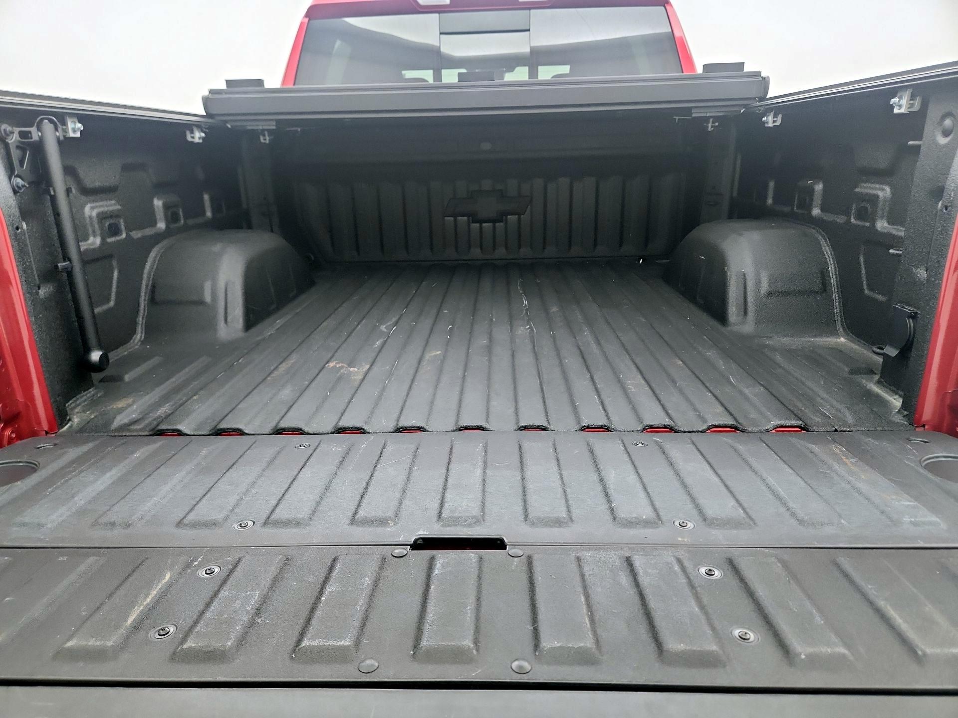 Thumbnail: 2025 Chevrolet Silverado 1500 - 19