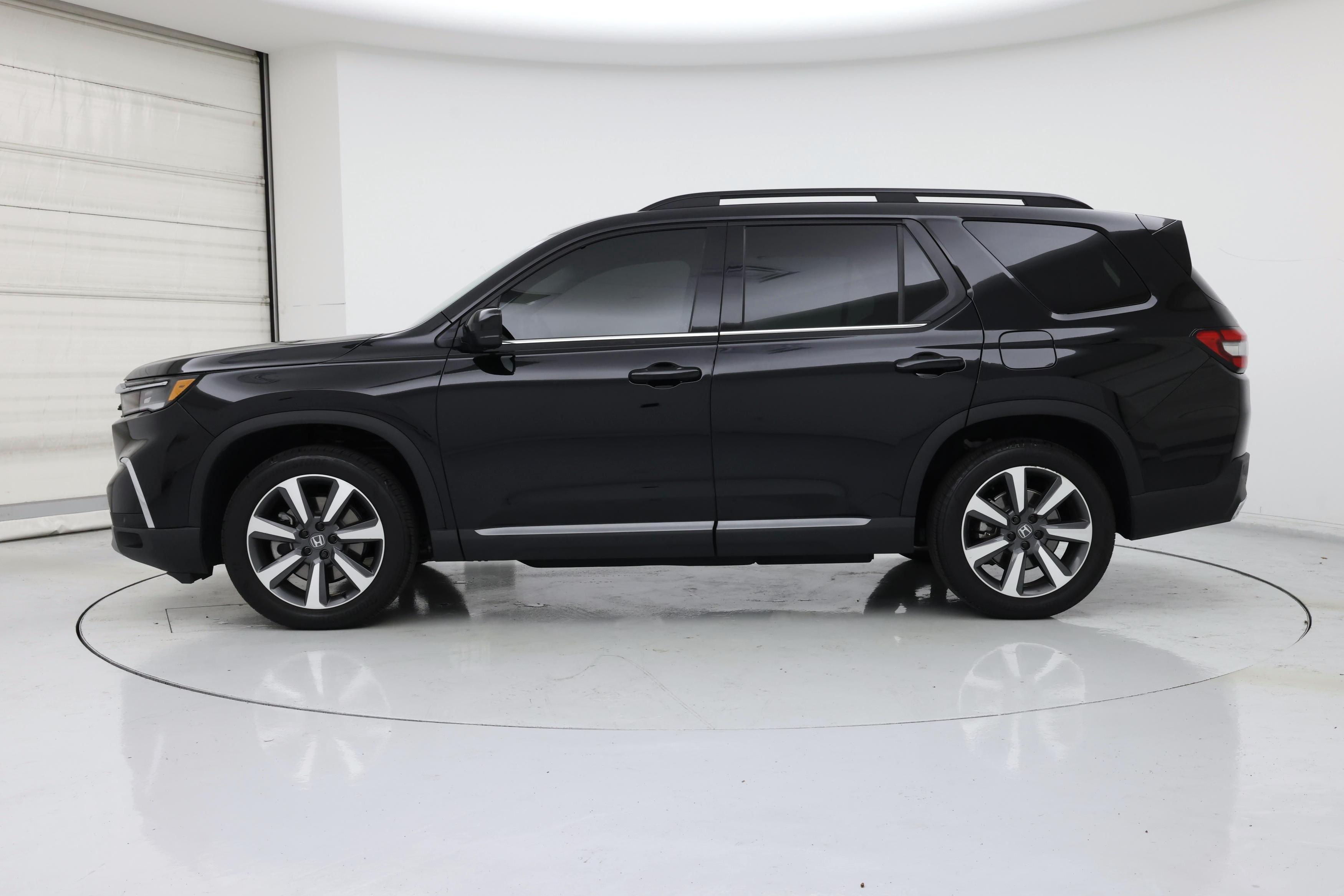 Thumbnail: 2025 Honda Pilot - 3