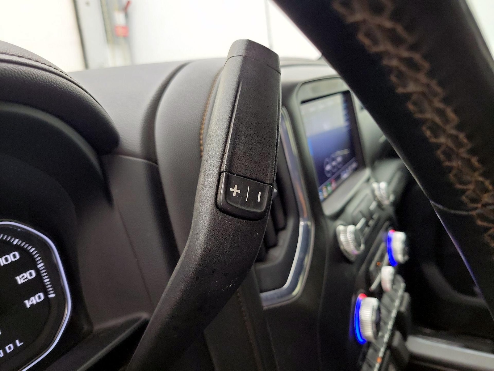 2023 GMC Sierra 3500HD AT4 - Photo 19