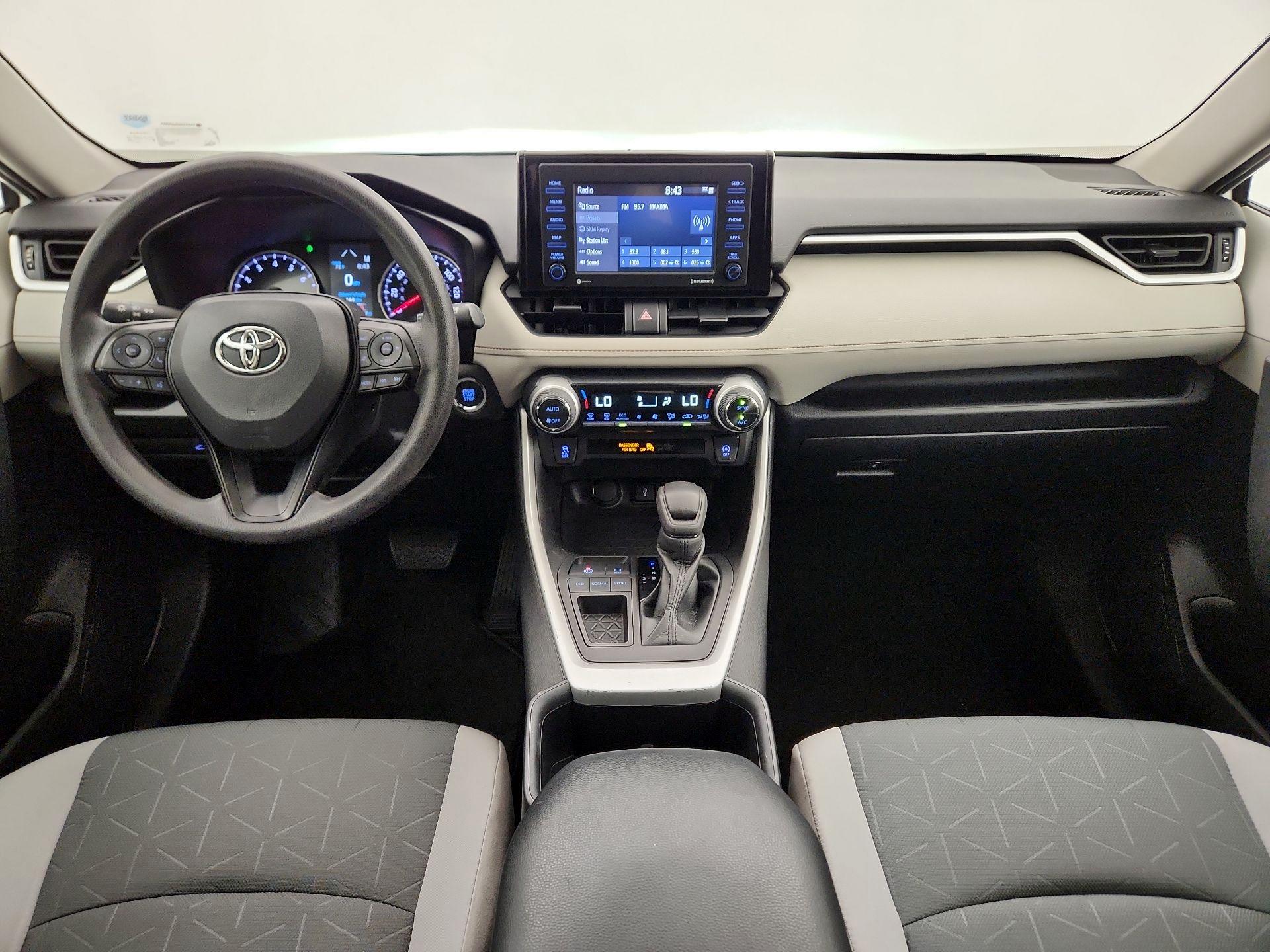 Thumbnail: 2022 Toyota RAV4 - 9