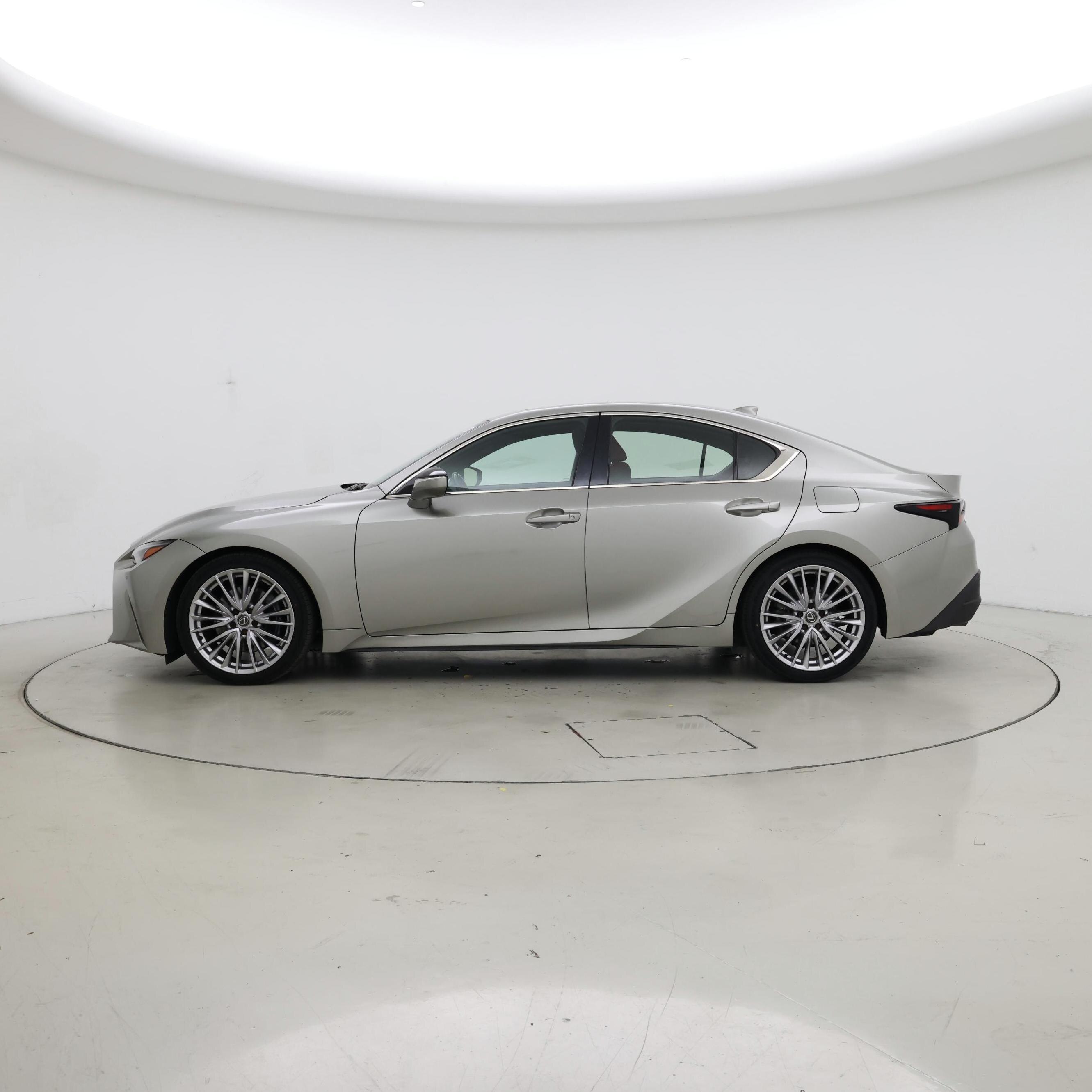 Thumbnail: 2023 Lexus IS - 3