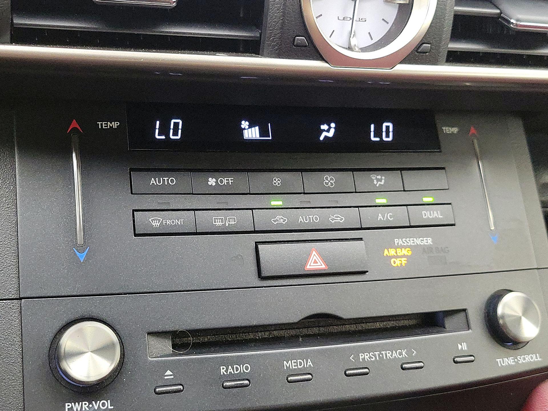 Thumbnail: 2015 Lexus RC - 17