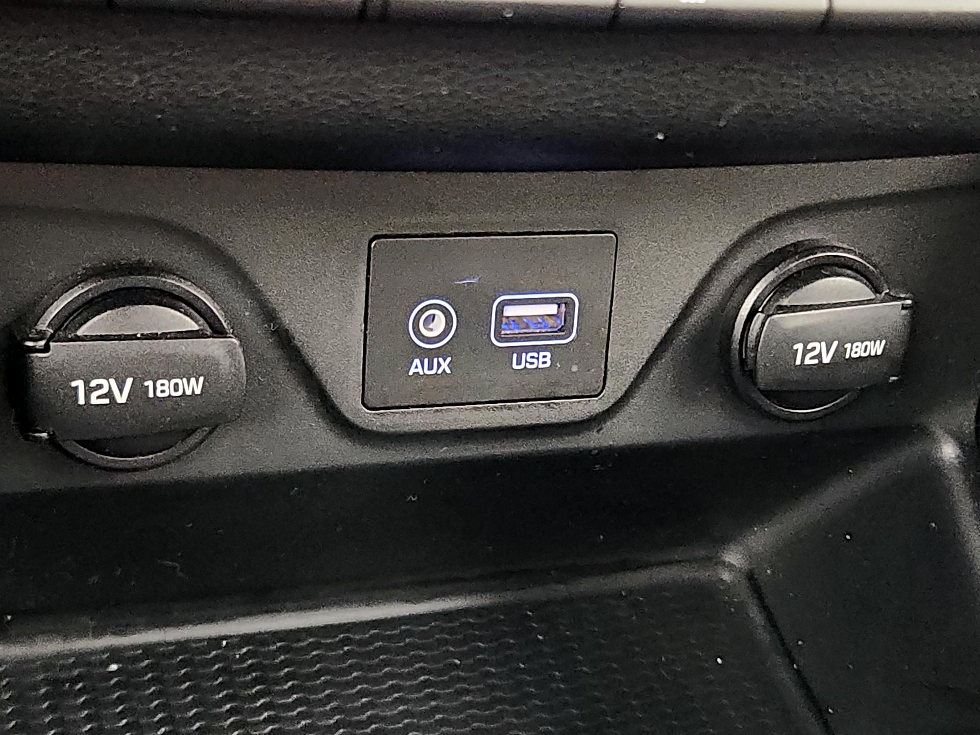 Thumbnail: 2020 Hyundai Tucson - 18