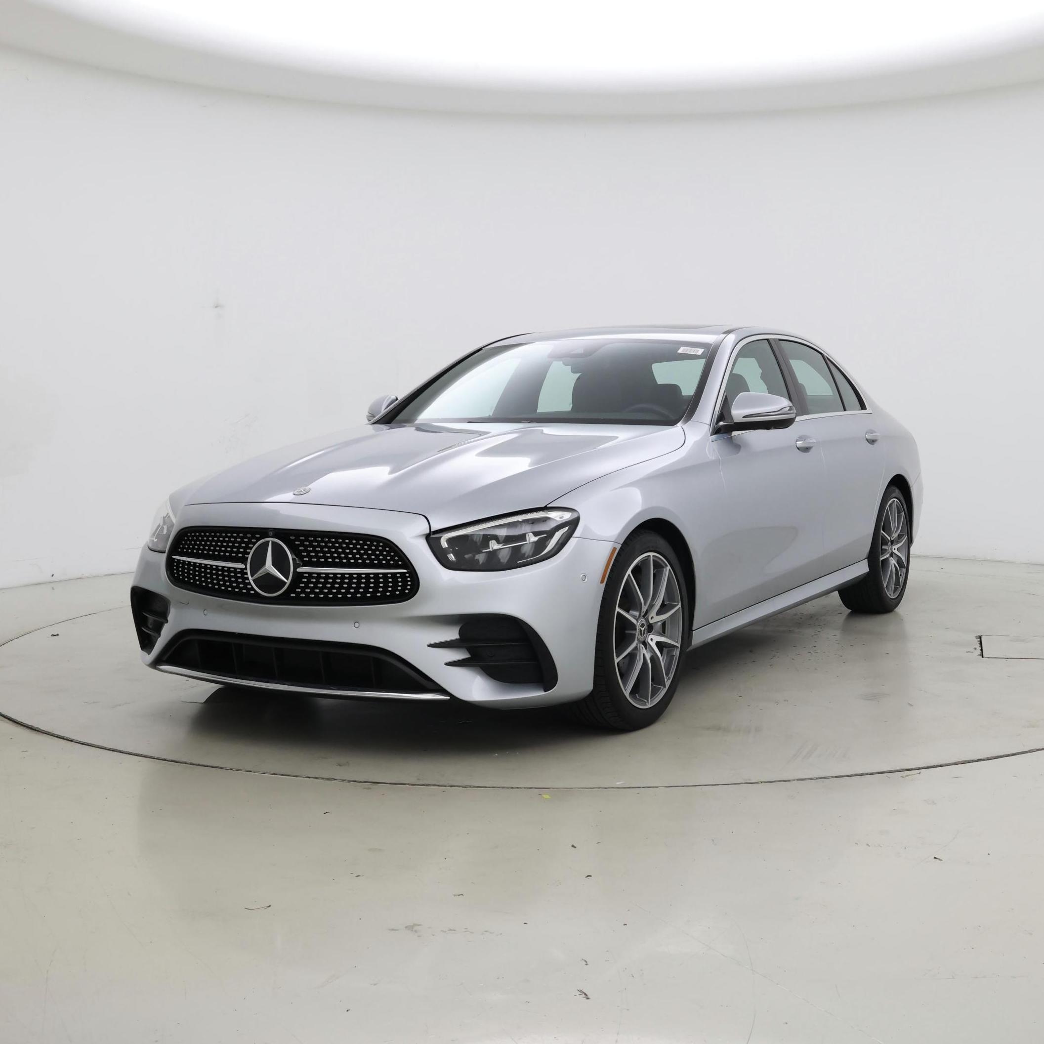 Thumbnail: 2021 Mercedes-Benz E-Class - 4