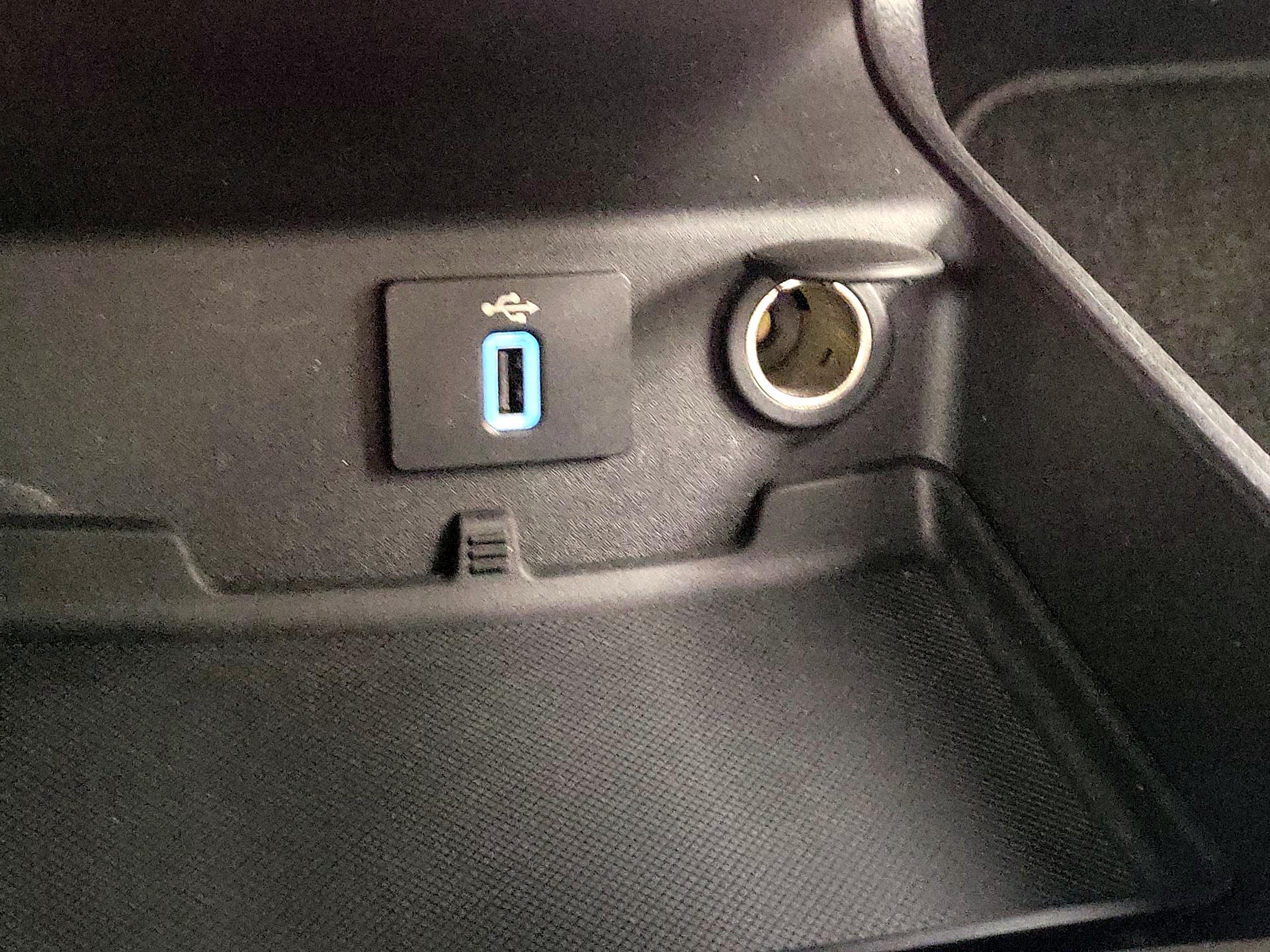 Thumbnail: 2018 Ford Fusion - 19