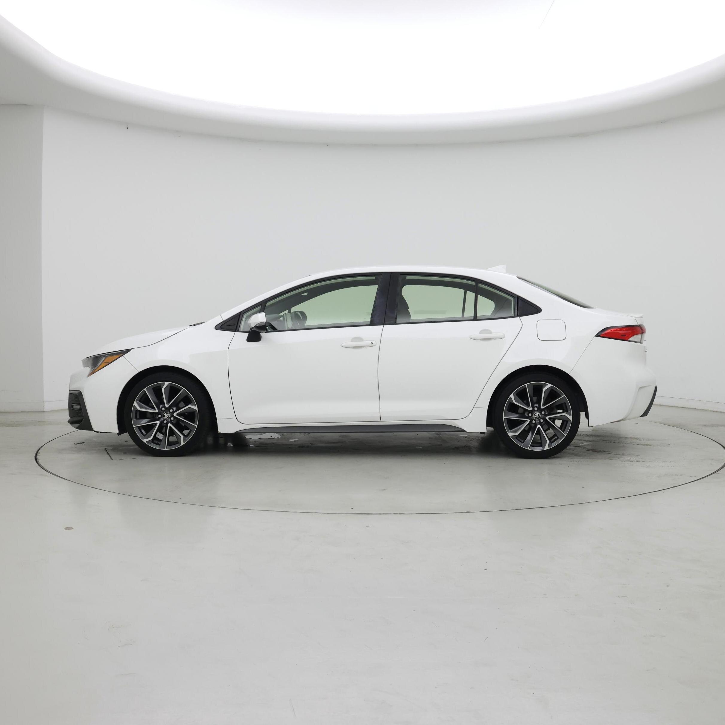 Thumbnail: 2021 Toyota Corolla - 3