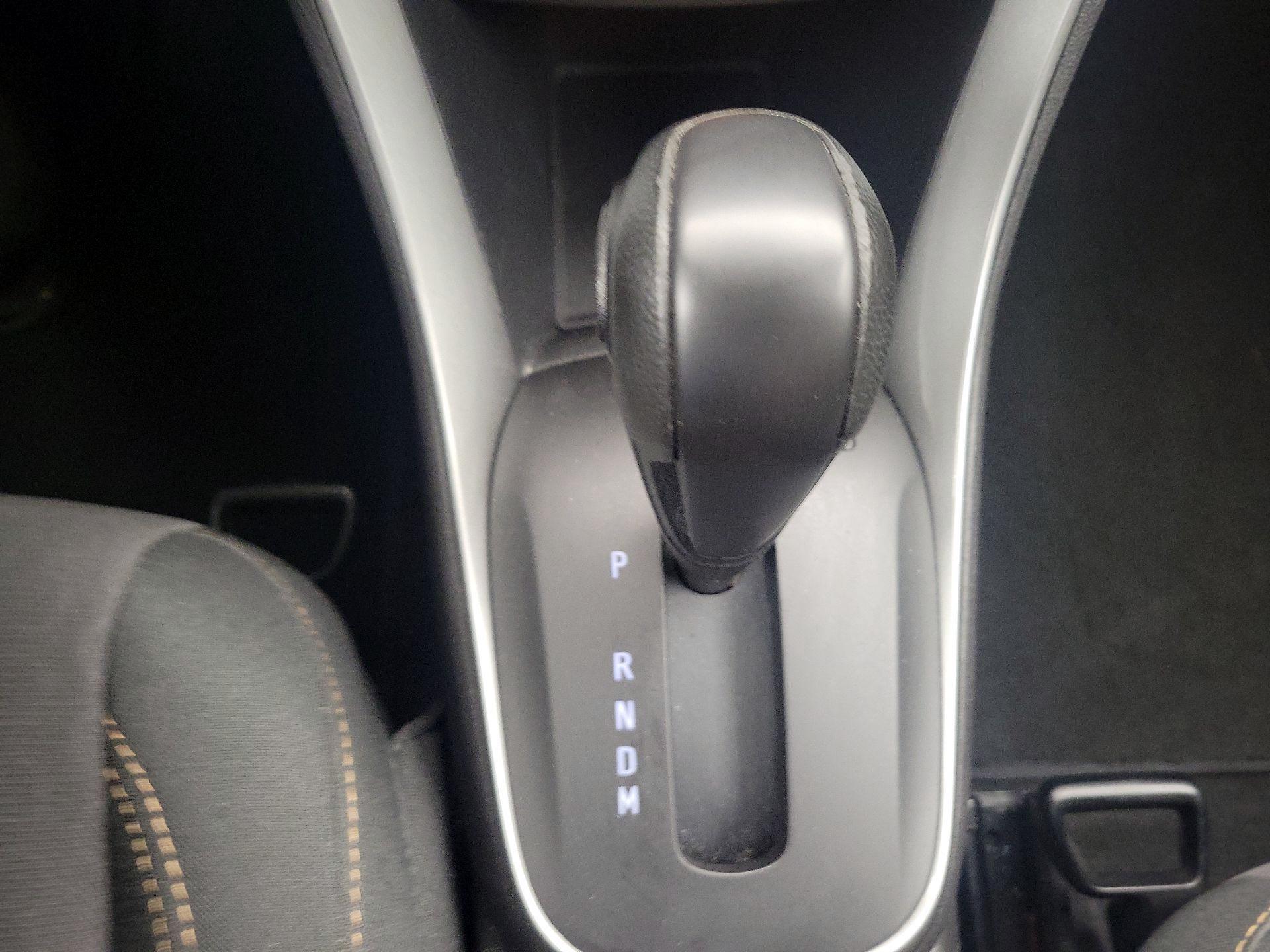 Thumbnail: 2019 Chevrolet Trax - 17