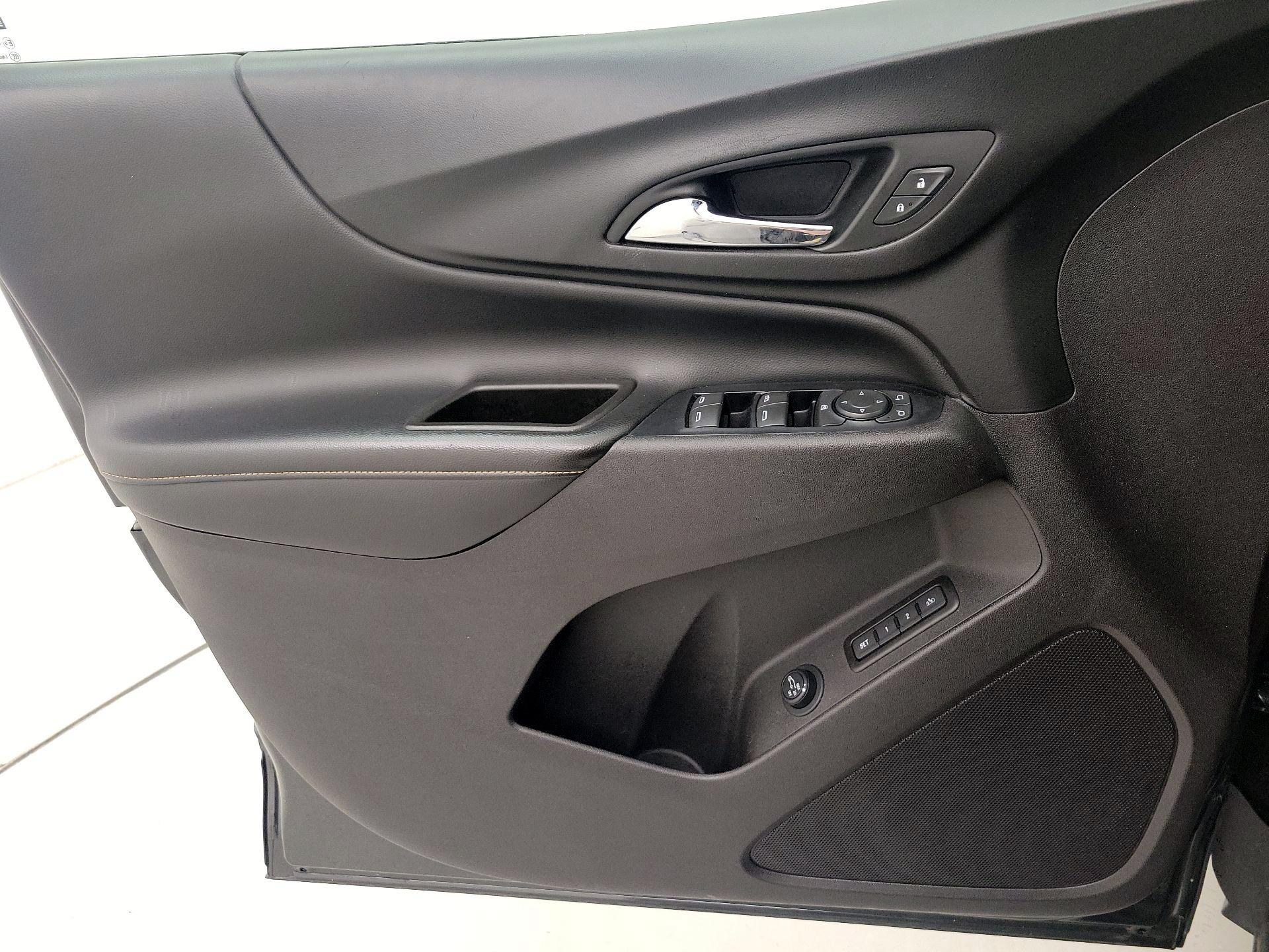 Thumbnail: 2019 Chevrolet Equinox - 12