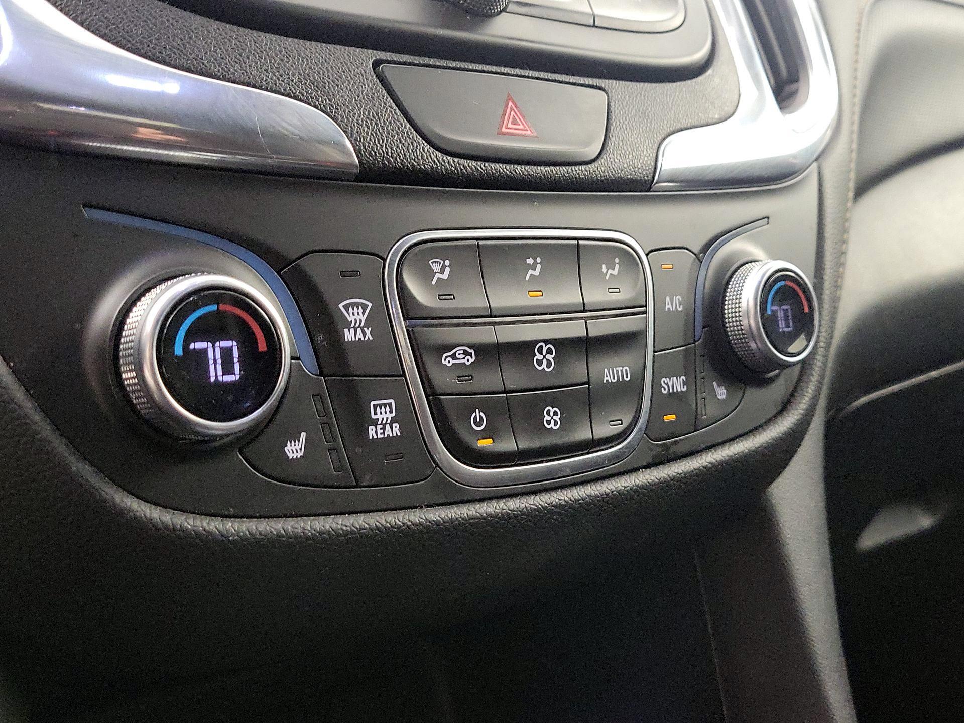 Thumbnail: 2019 Chevrolet Equinox - 17