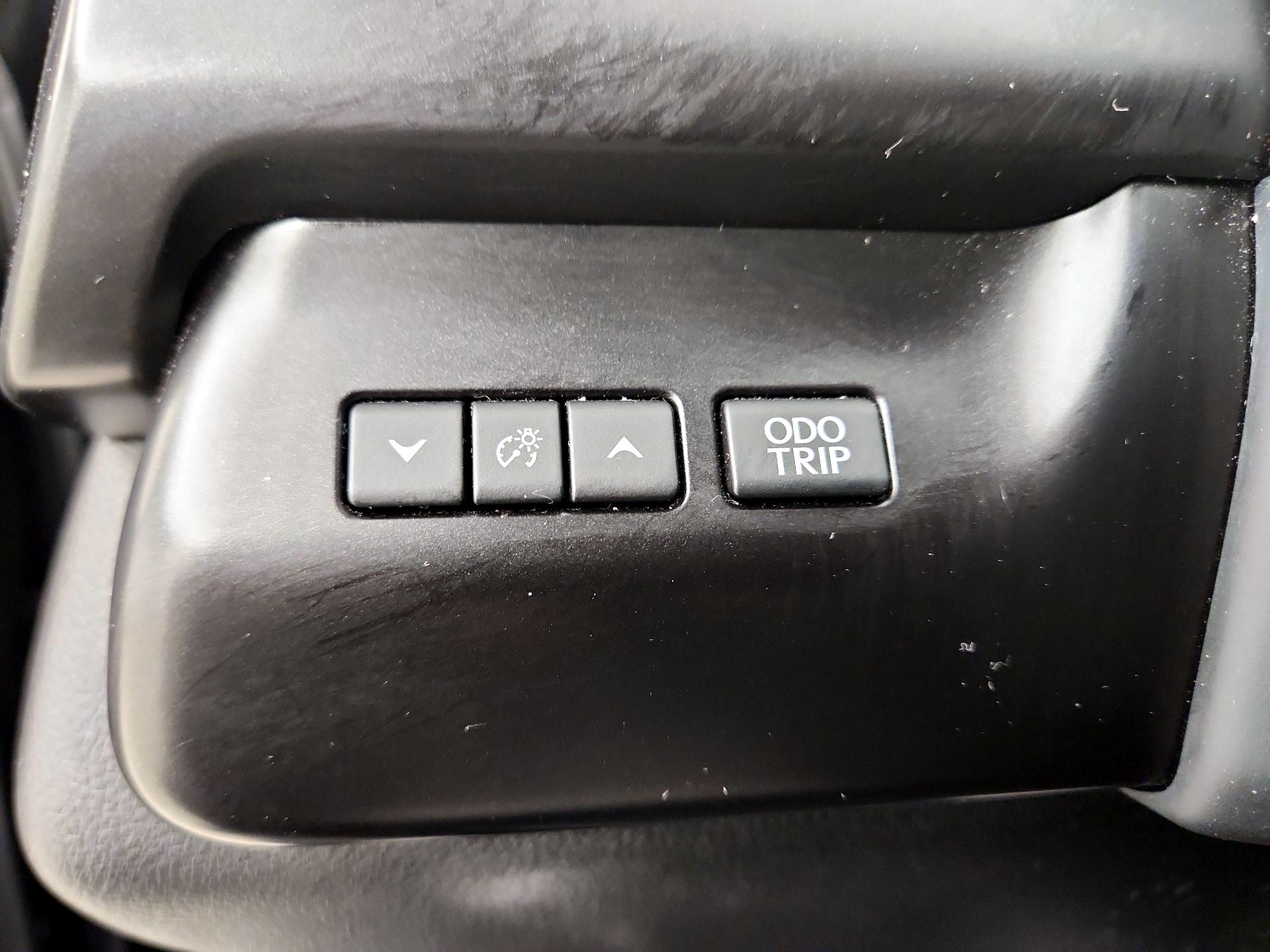 Thumbnail: 2023 Lexus UX - 13