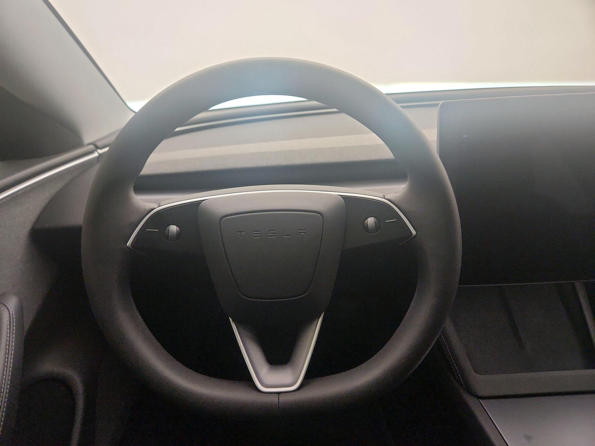 Thumbnail: 2025 Tesla Model 3 - 10