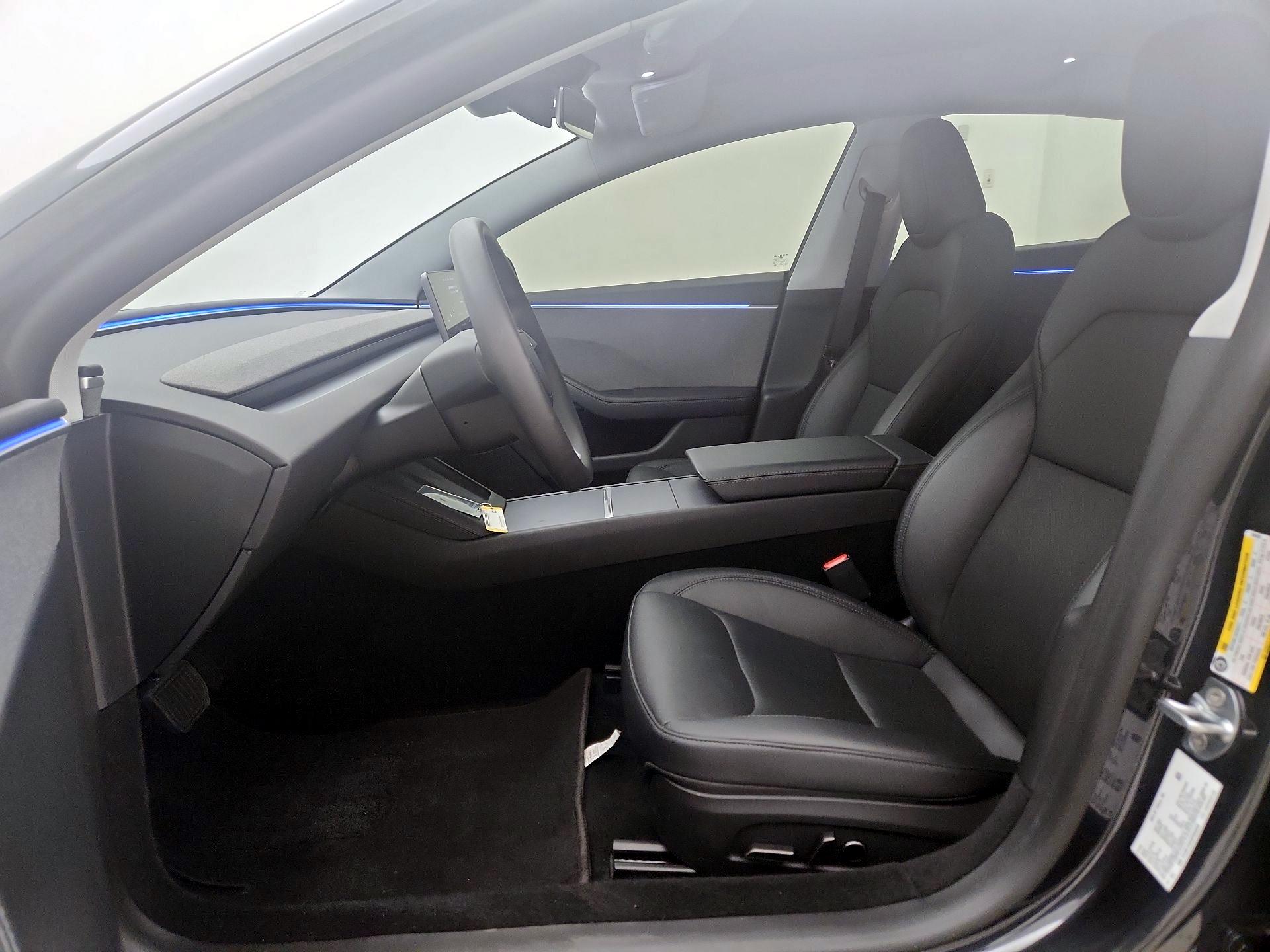 Thumbnail: 2025 Tesla Model 3 - 11