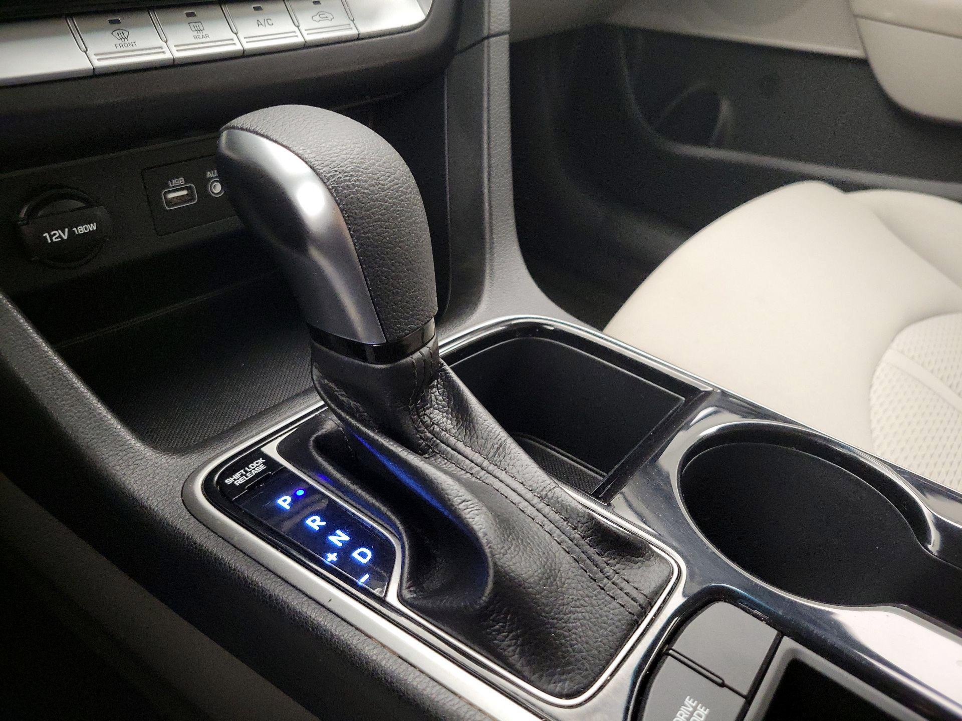 Thumbnail: 2019 Hyundai Sonata - 17