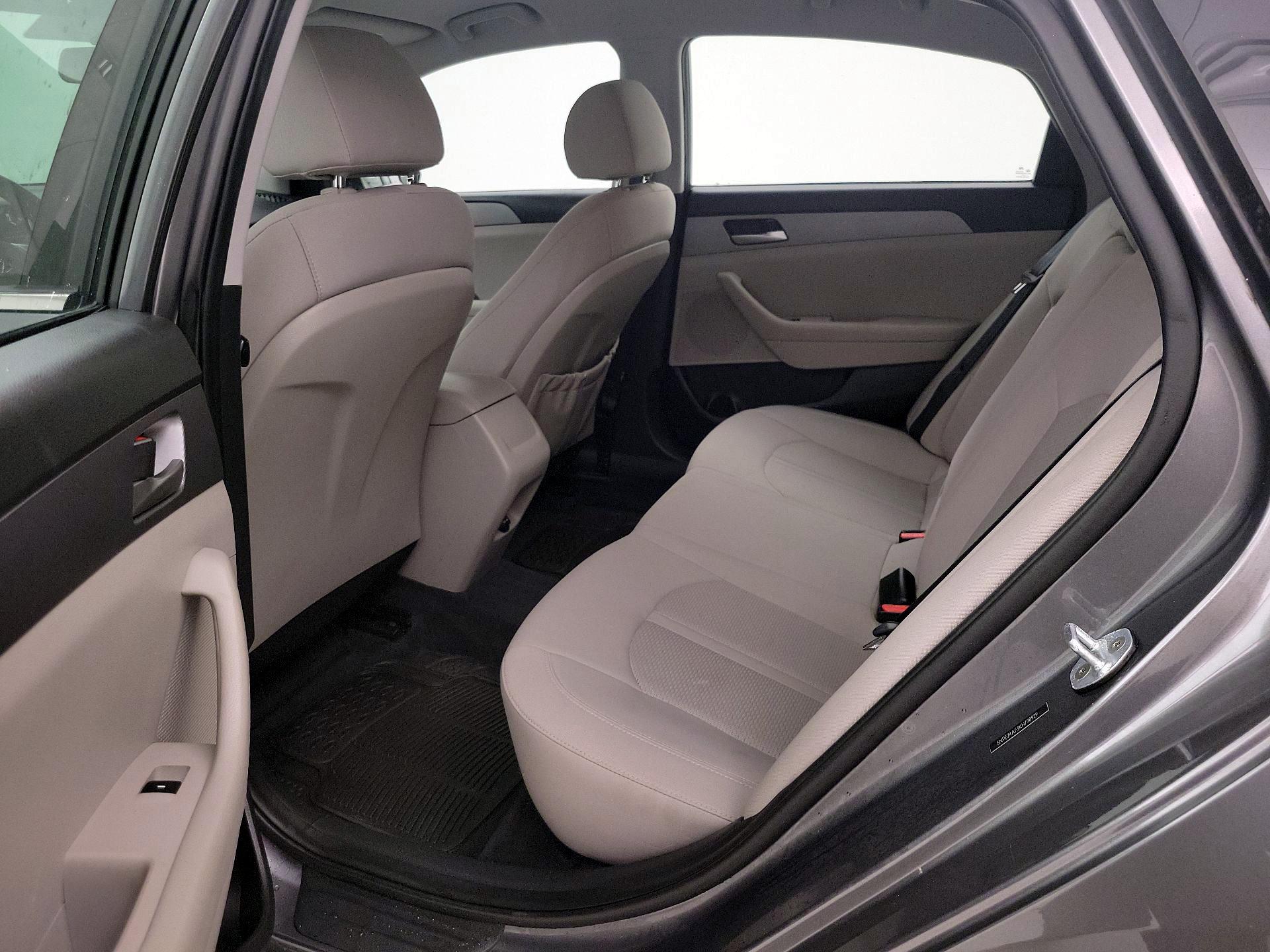 Thumbnail: 2019 Hyundai Sonata - 19