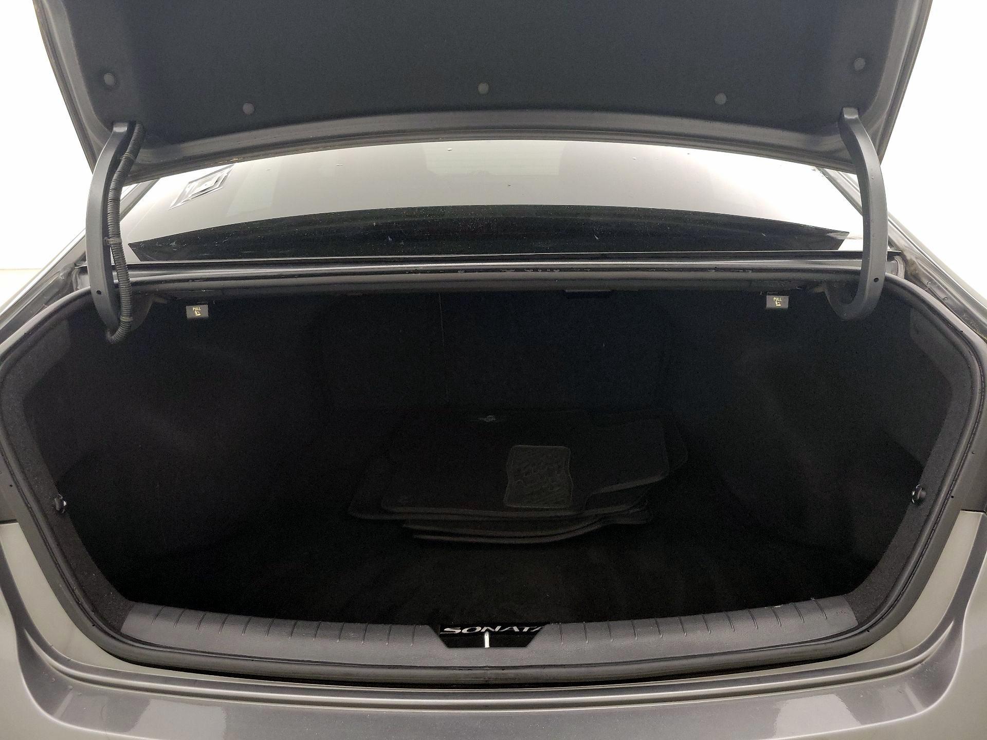 Thumbnail: 2019 Hyundai Sonata - 20