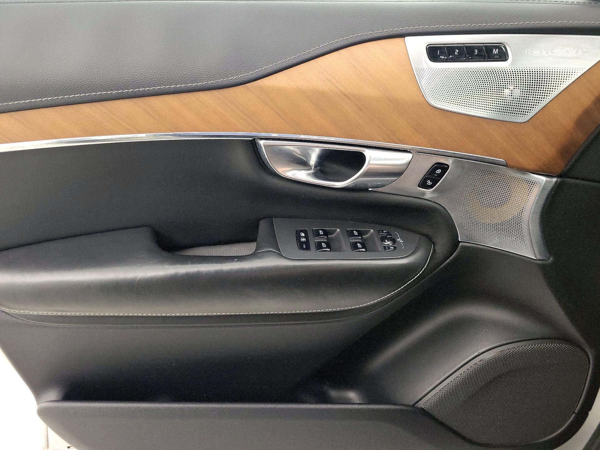 Thumbnail: 2018 Volvo XC90 - 12