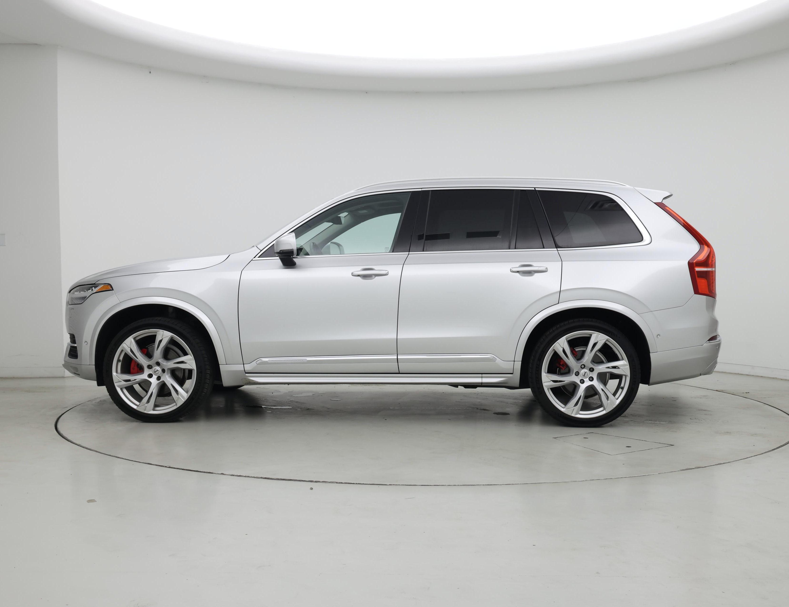 Thumbnail: 2018 Volvo XC90 - 3