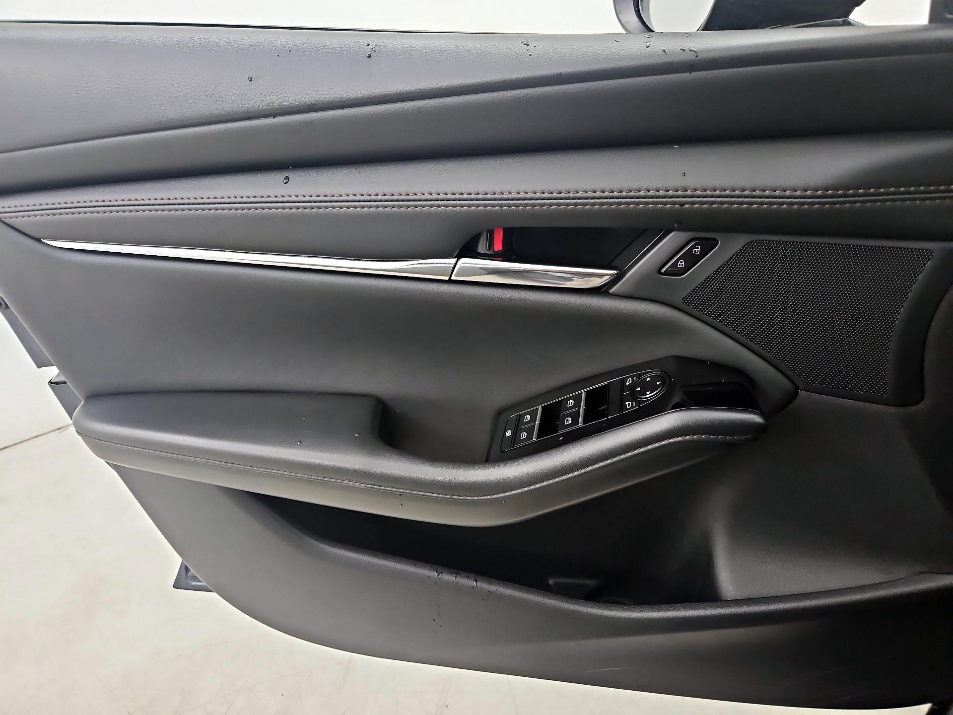 Thumbnail: 2025 Mazda Mazda3 - 12