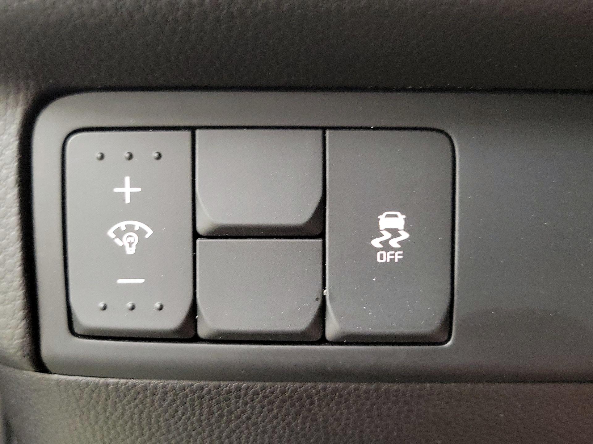 Thumbnail: 2017 Kia Soul - 13