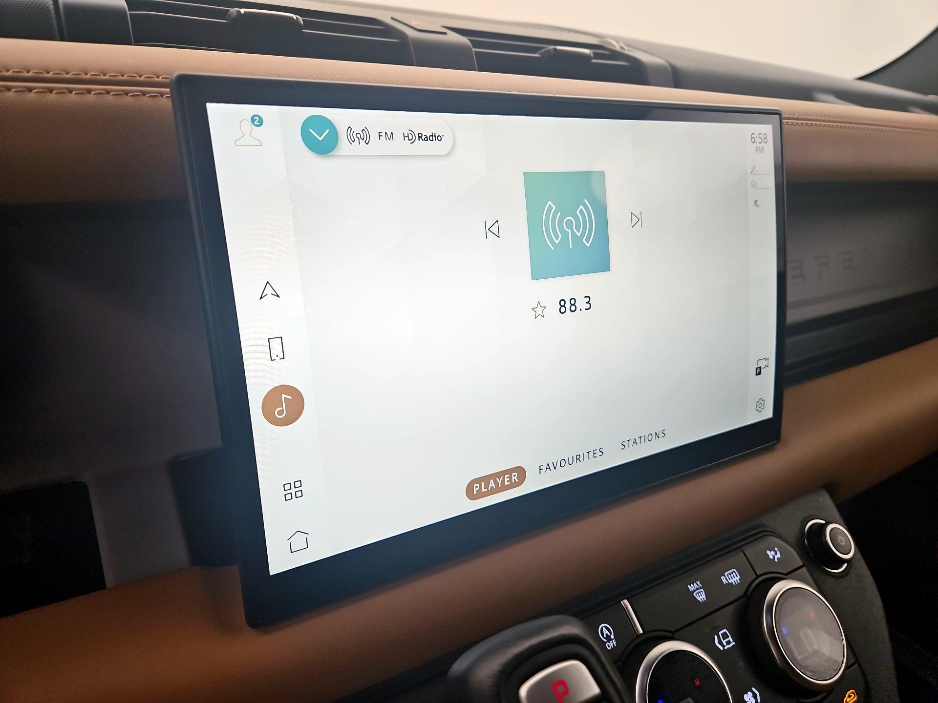Thumbnail: 2023 Land Rover Defender - 16