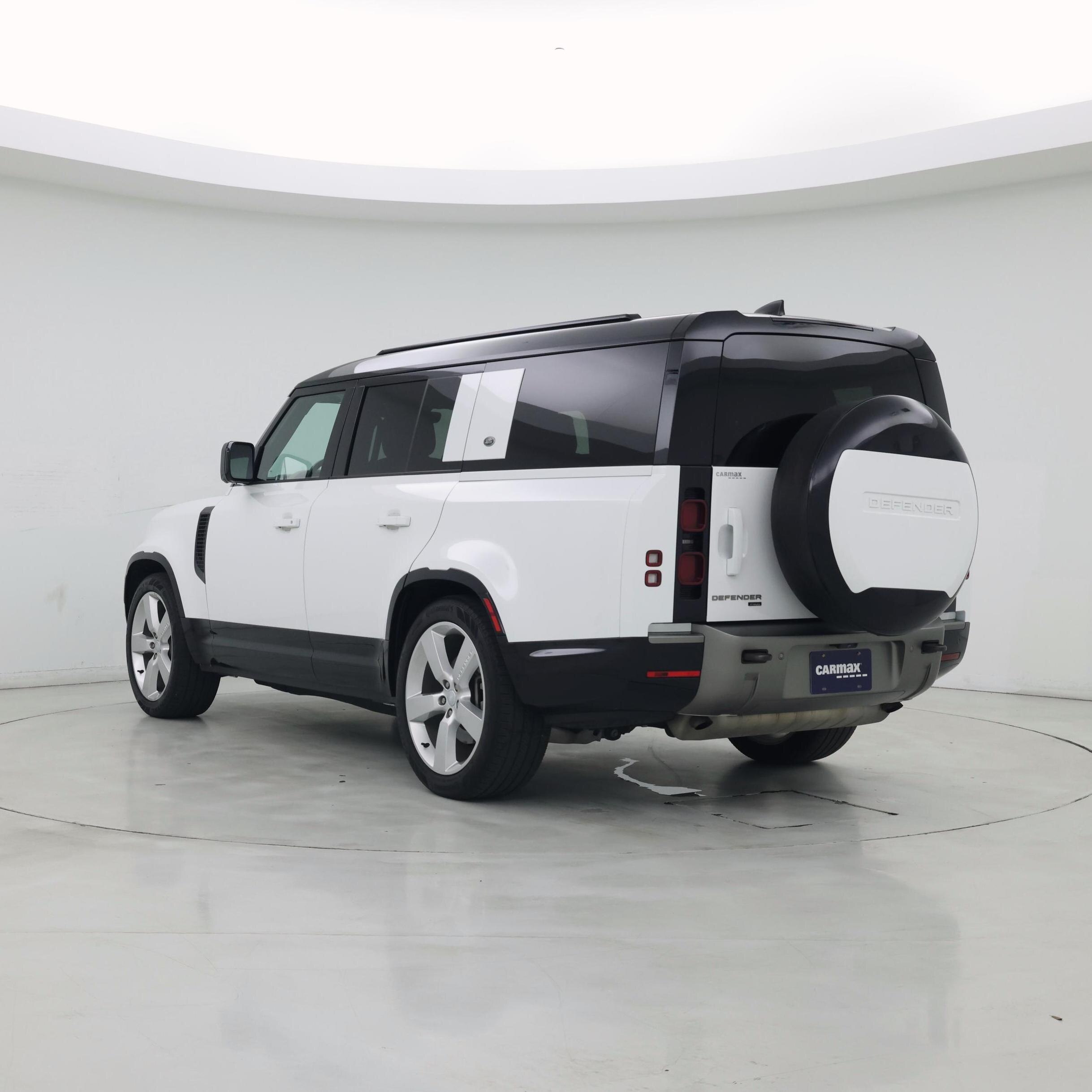 Thumbnail: 2023 Land Rover Defender - 2