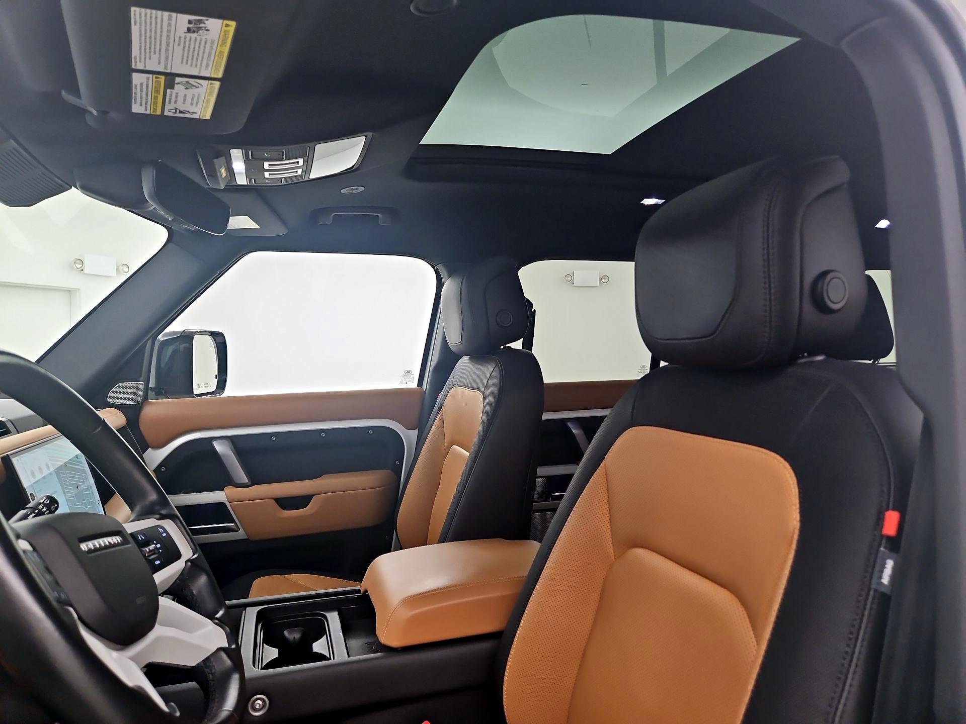 Thumbnail: 2023 Land Rover Defender - 20