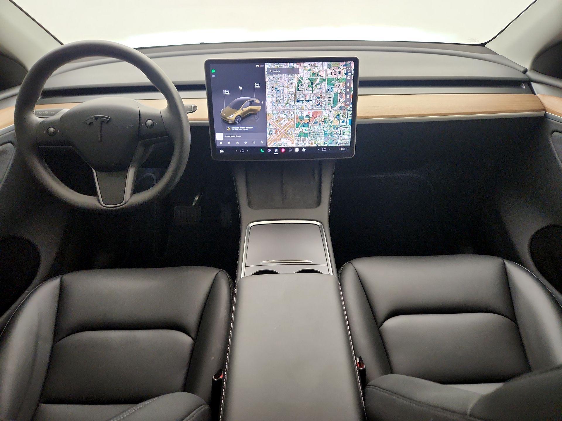 Thumbnail: 2025 Tesla Model Y - 9