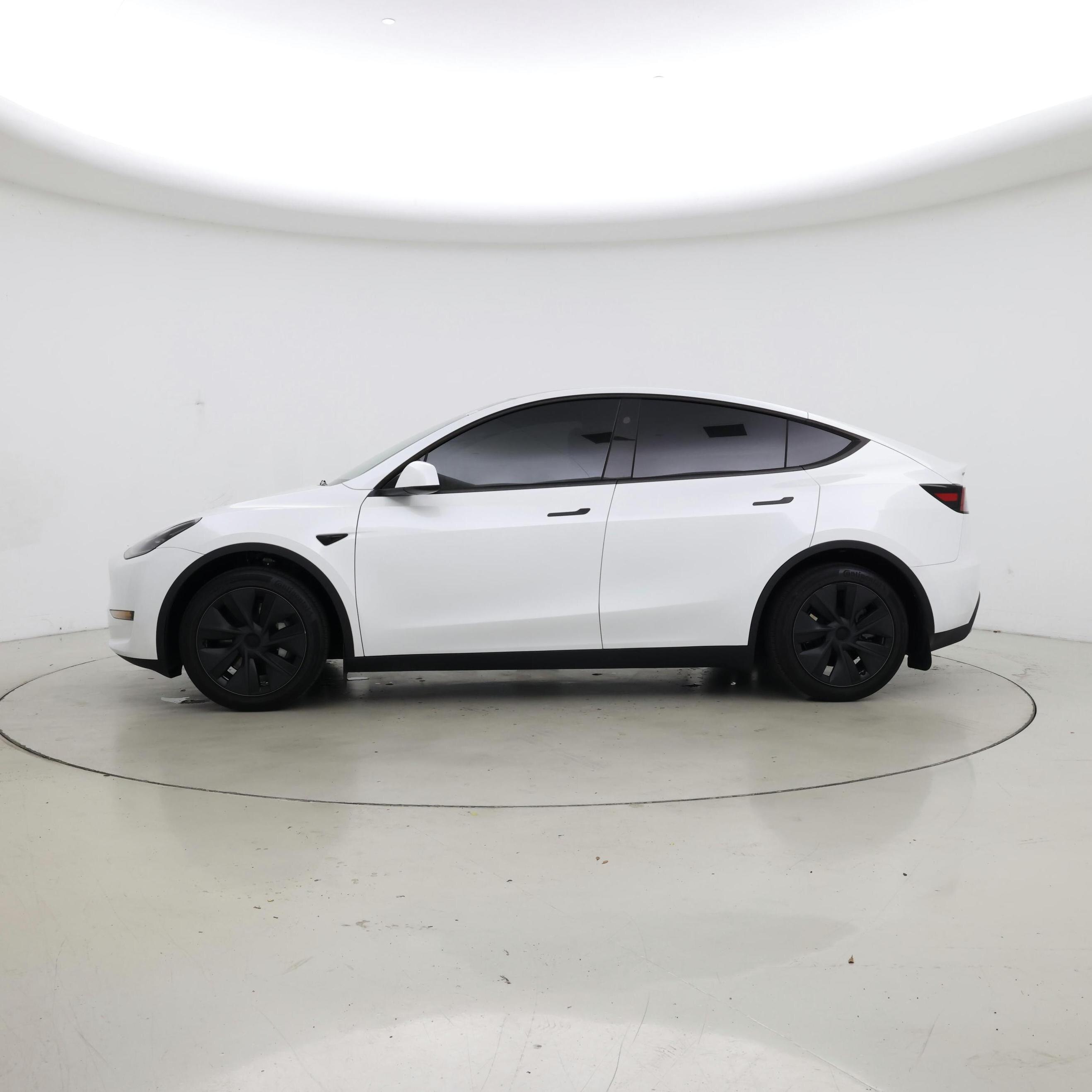 Thumbnail: 2025 Tesla Model Y - 3