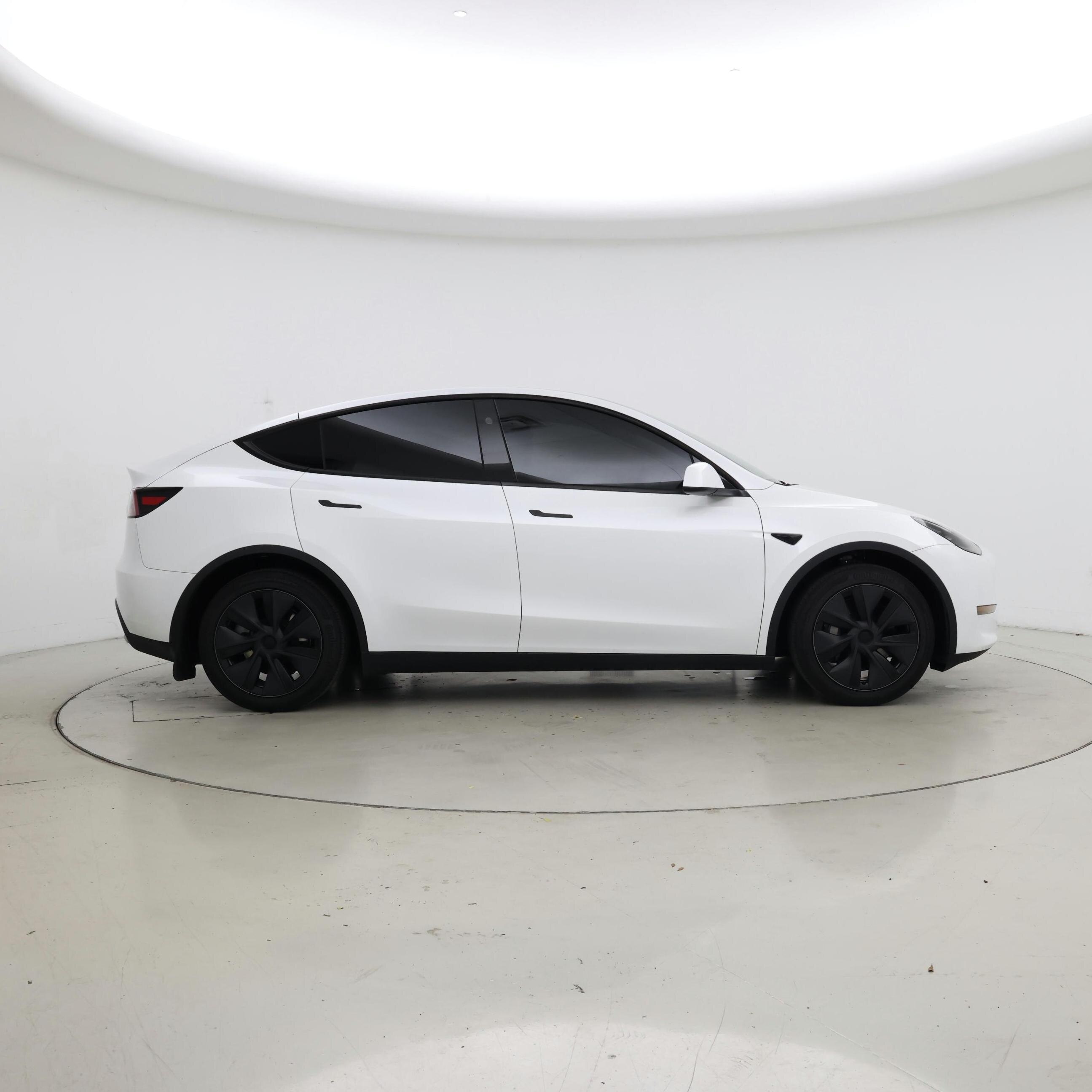 Thumbnail: 2025 Tesla Model Y - 7