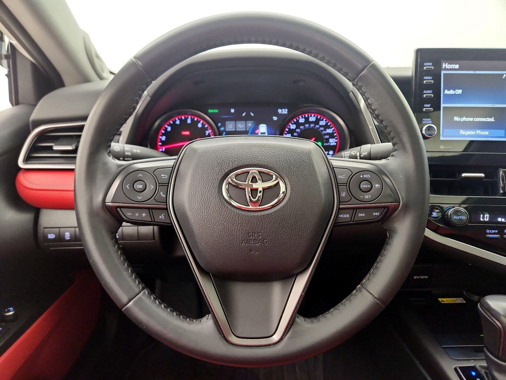 Thumbnail: 2022 Toyota Camry - 10