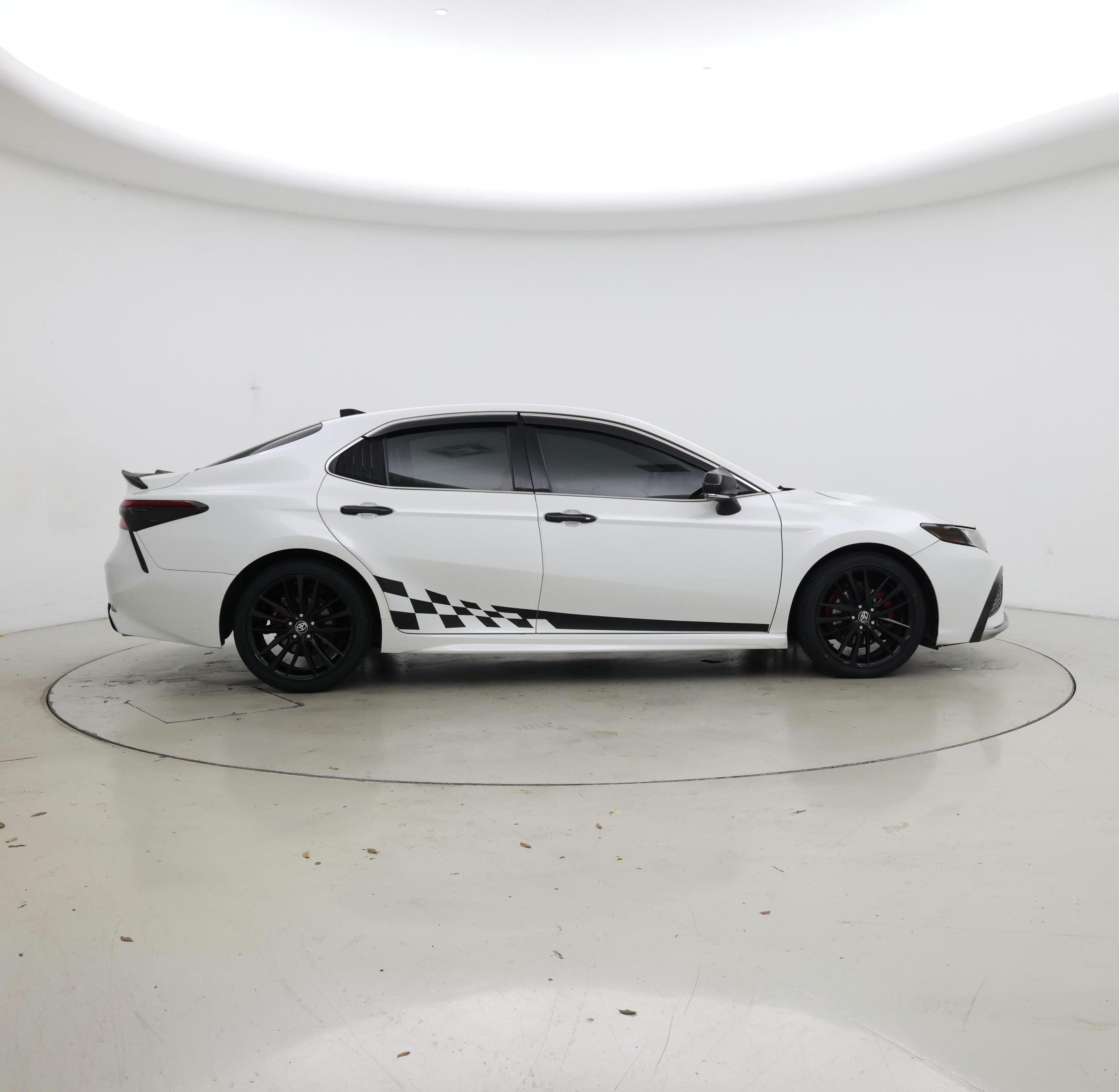 Thumbnail: 2022 Toyota Camry - 7