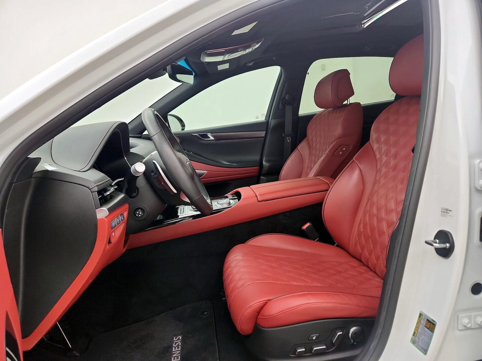 2024 GENESIS G80 Base - Photo 12