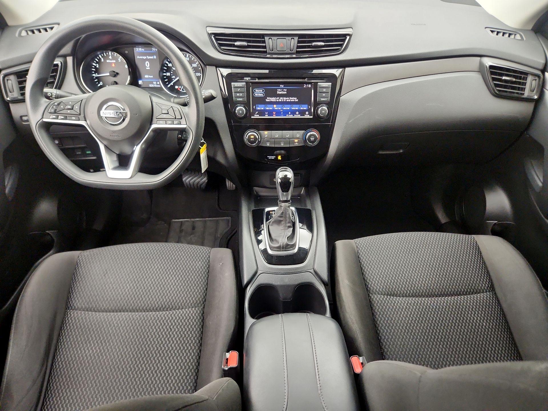 Thumbnail: 2020 Nissan Rogue Sport - 9