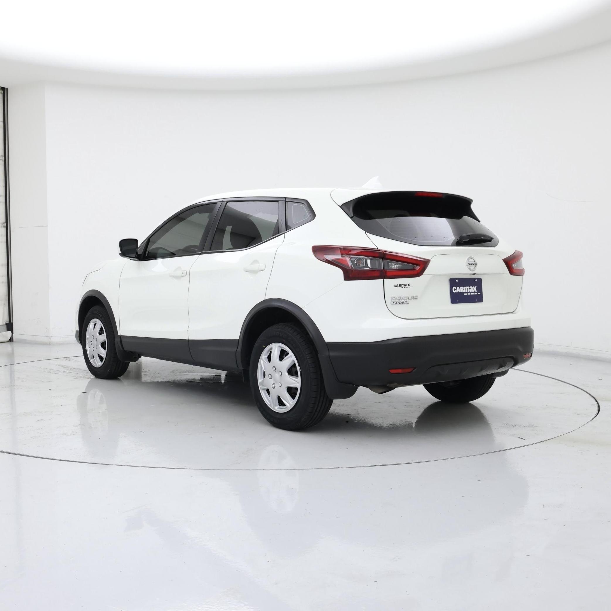 Thumbnail: 2020 Nissan Rogue Sport - 2